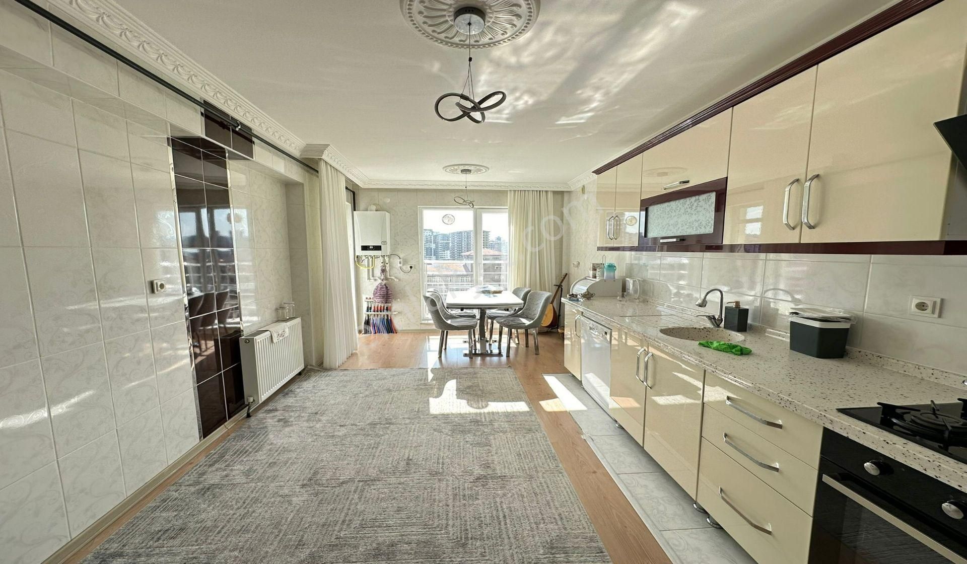 Atapark Çambaşı Cadde Yakını 3+1 135m2 Güneş İçinde Asansörlü - Görsel 8