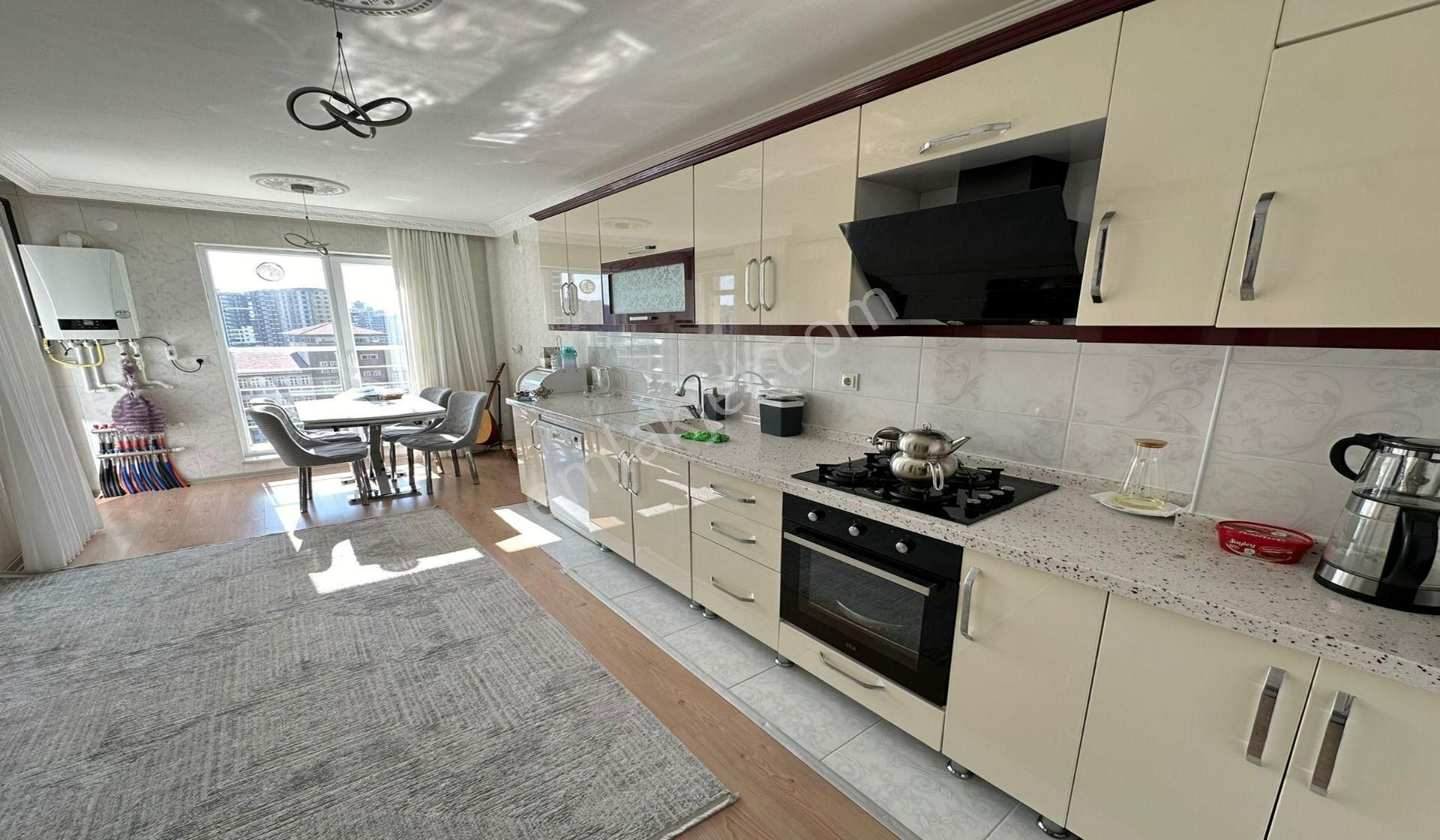 Atapark Çambaşı Cadde Yakını 3+1 135m2 Güneş İçinde Asansörlü - Görsel 4