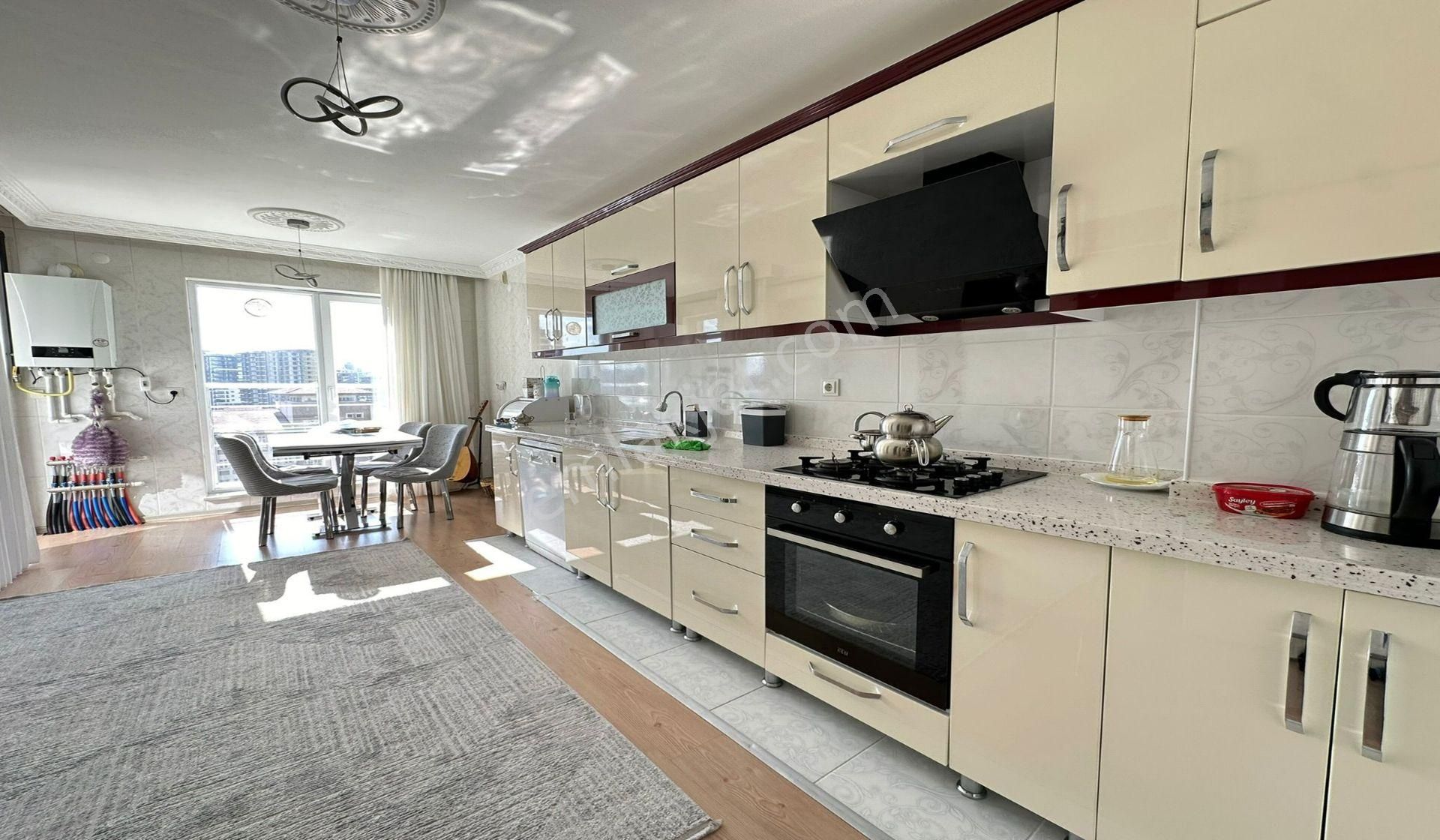 Atapark Çambaşı Cadde Yakını 3+1 135m2 Güneş İçinde Asansörlü