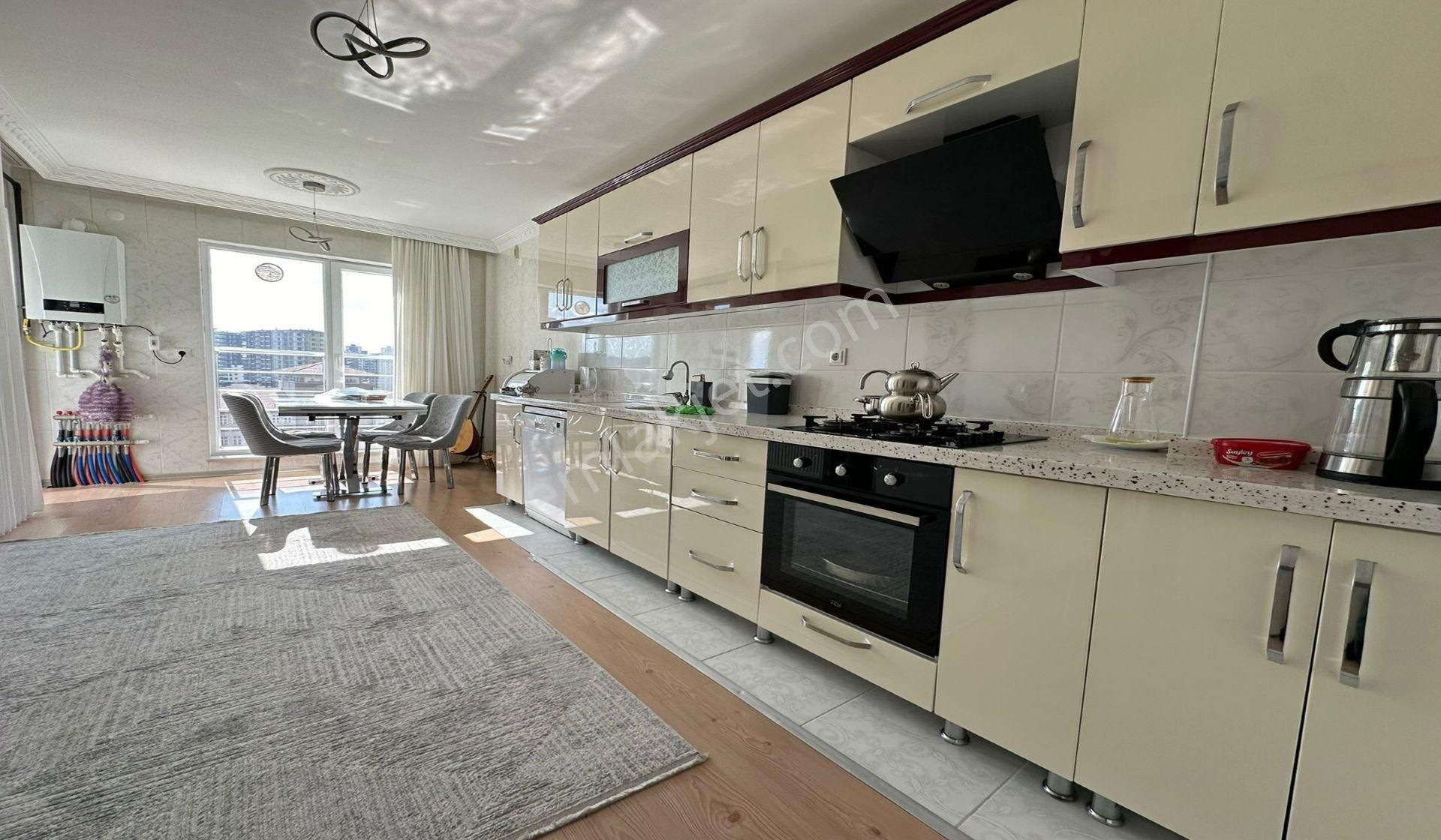 Atapark Çambaşı Cadde Yakını 3+1 135m2 Güneş İçinde Asansörlü - Görsel 2