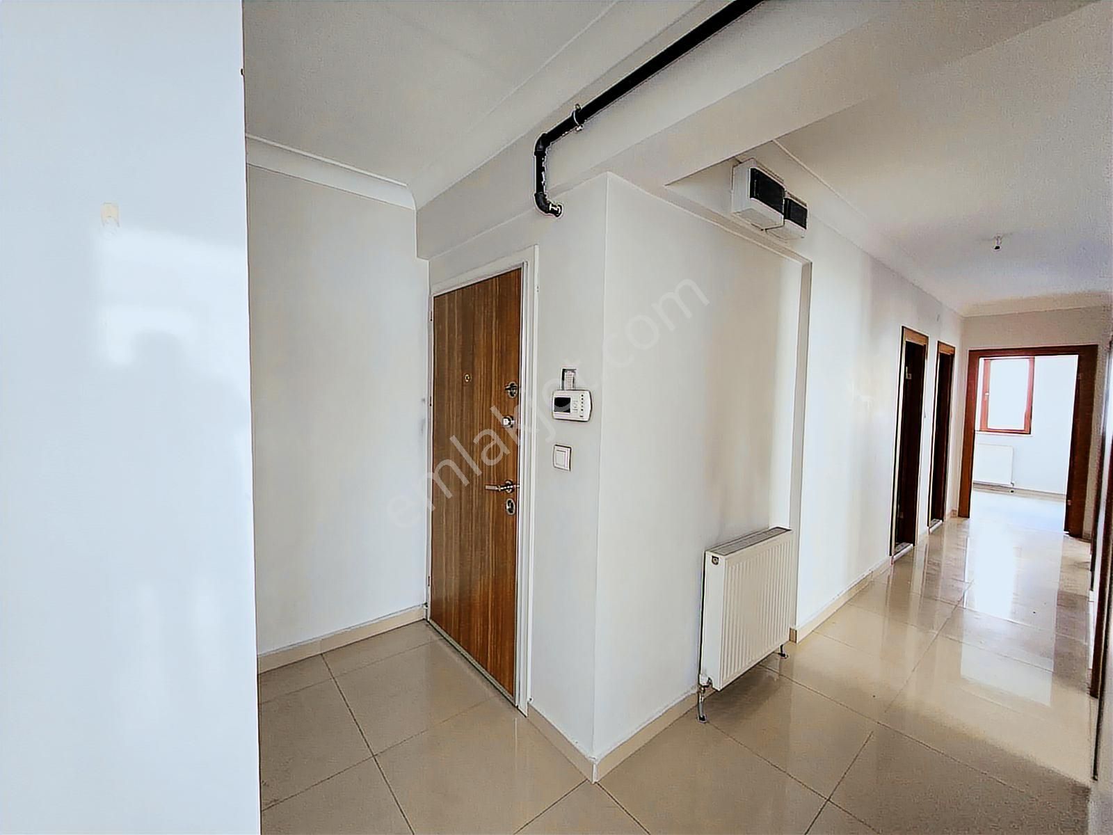 Şehir Hastanesi Yakını Yeni Bina Yapılı Ara Kat Asansörlü Kiralı - Görsel 24