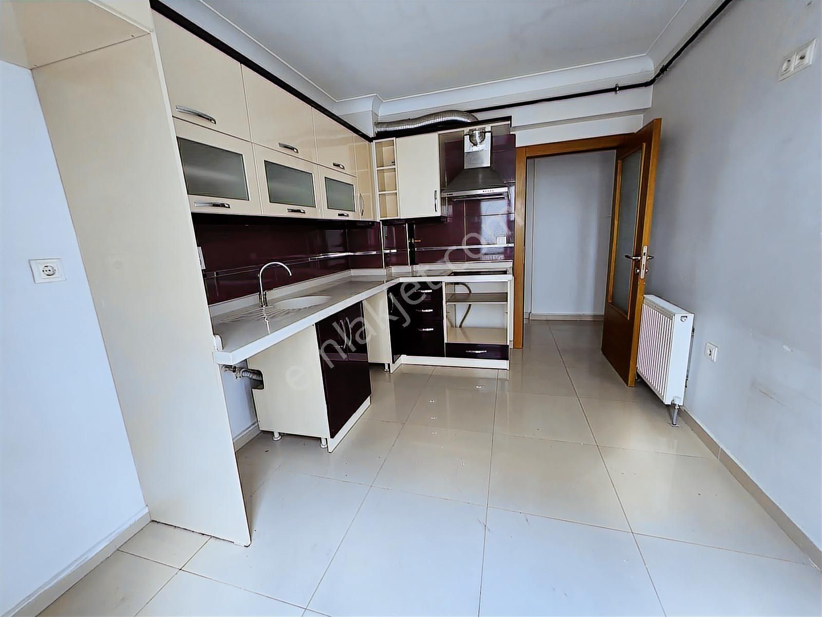 Şehir Hastanesi Yakını Yeni Bina Yapılı Ara Kat Asansörlü Kiralı - Görsel 2