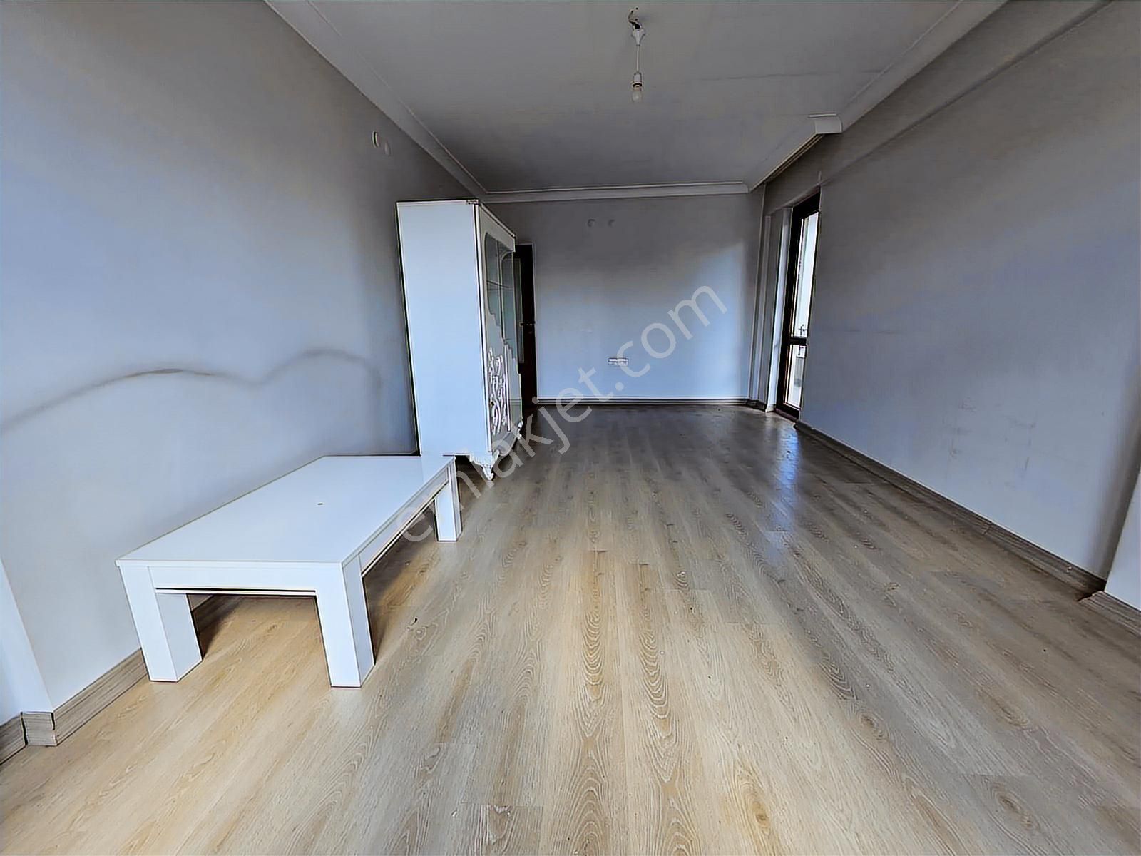 Şehir Hastanesi Yakını Yeni Bina Yapılı Ara Kat Asansörlü Kiralı - Görsel 8