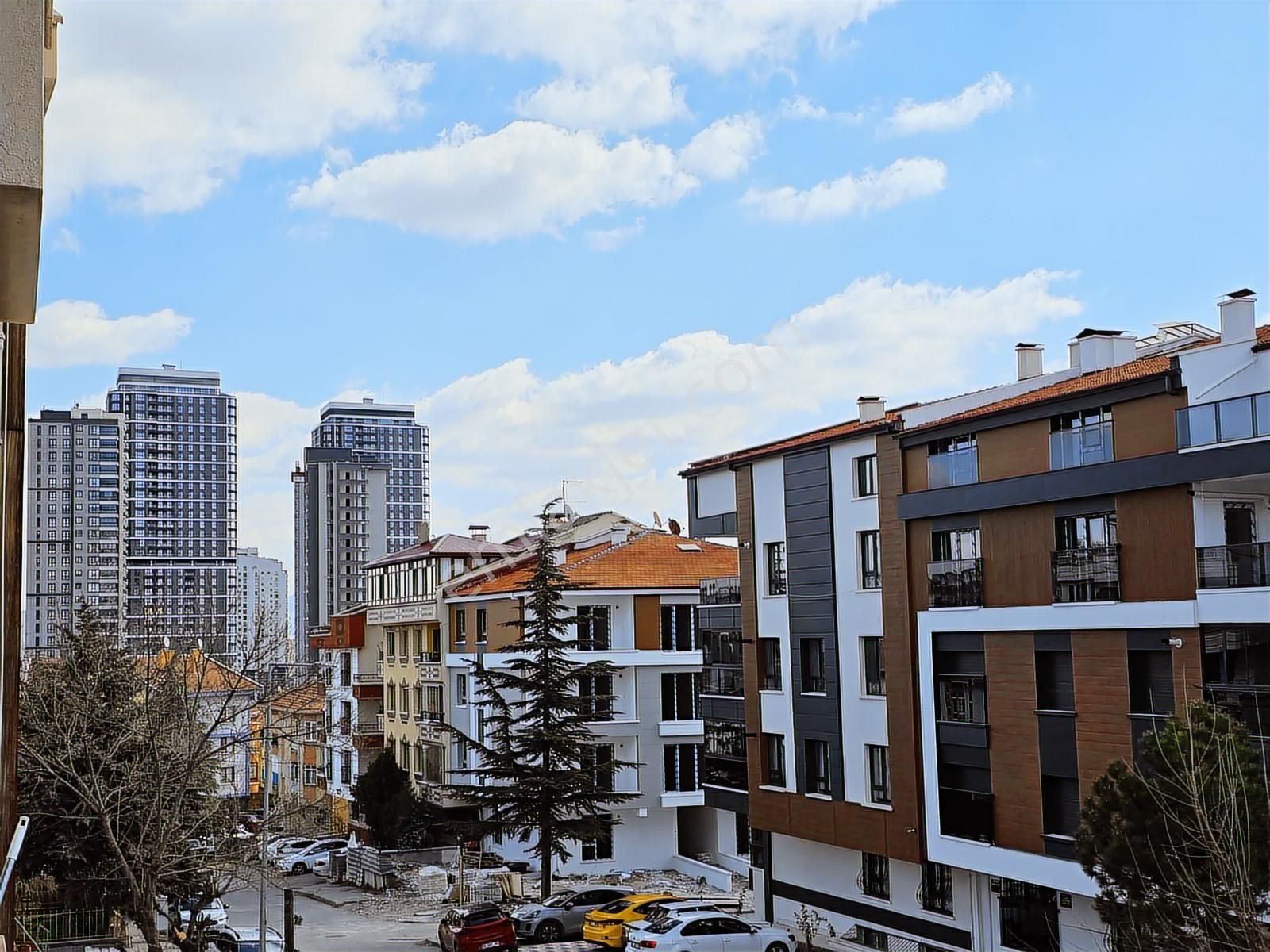 Şehir Hastanesi Yakını Yeni Bina Yapılı Ara Kat Asansörlü Kiralı - Görsel 4