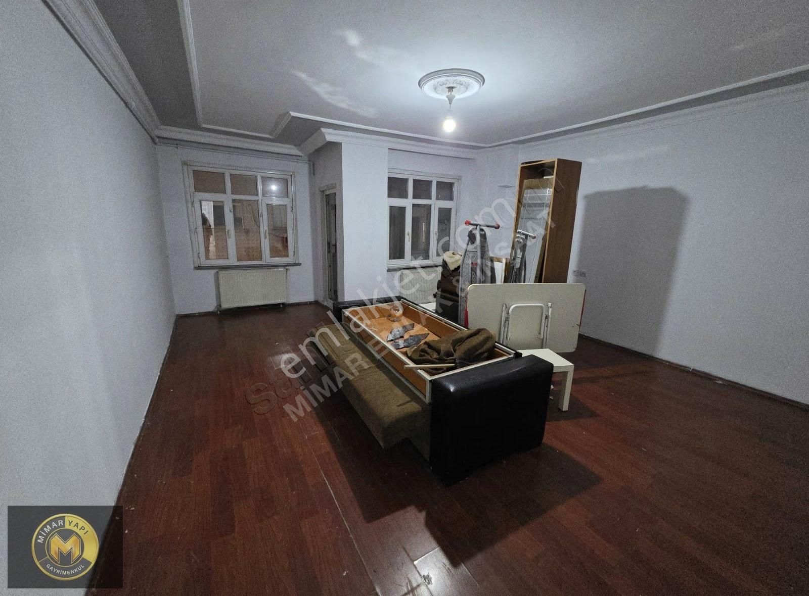 Mehmet Akifte Satılık 2+1 2.kat