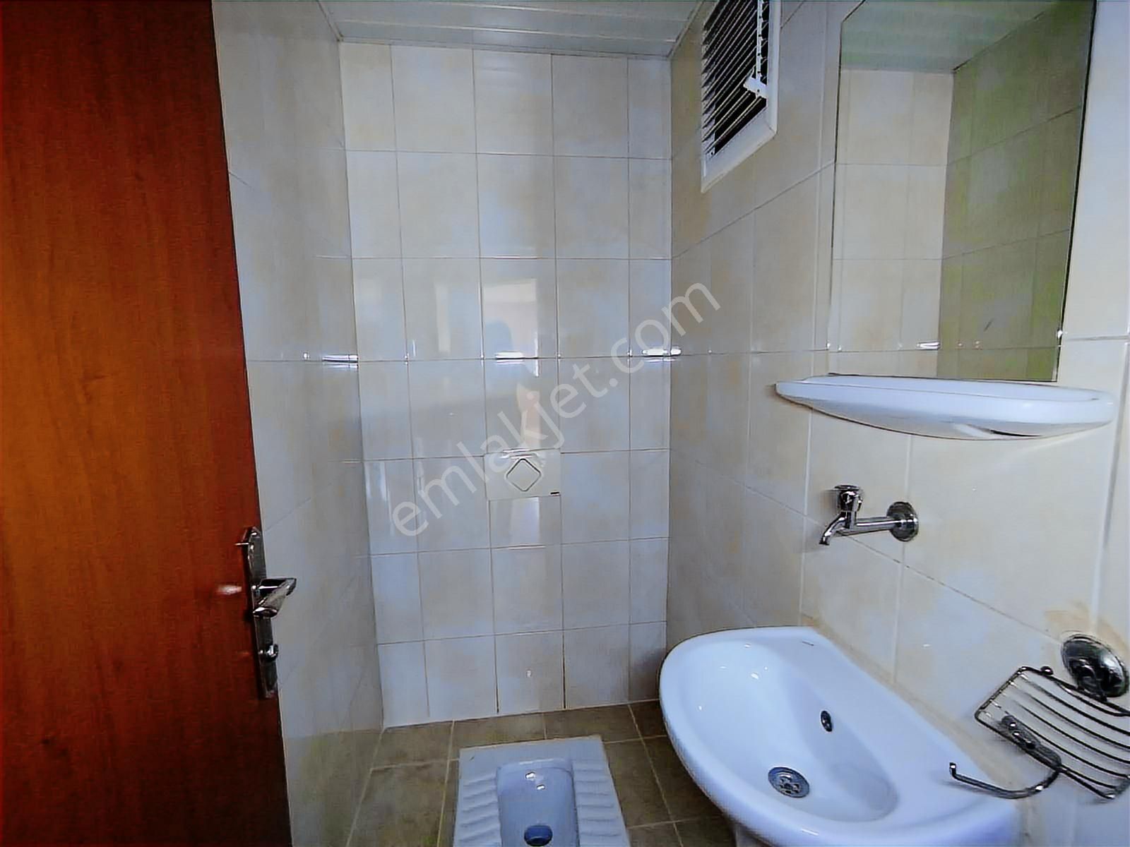 Remax Hür'den 3+1 Site İçi Kiralık Bakımlı Daire - Görsel 17