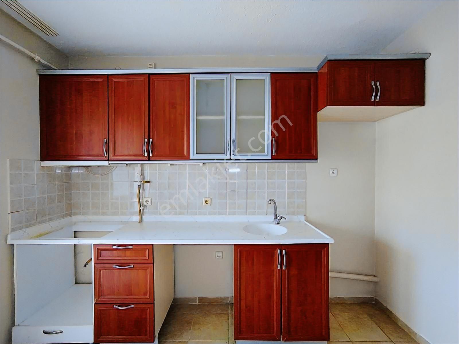 Remax Hür'den 3+1 Site İçi Kiralık Bakımlı Daire - Görsel 7