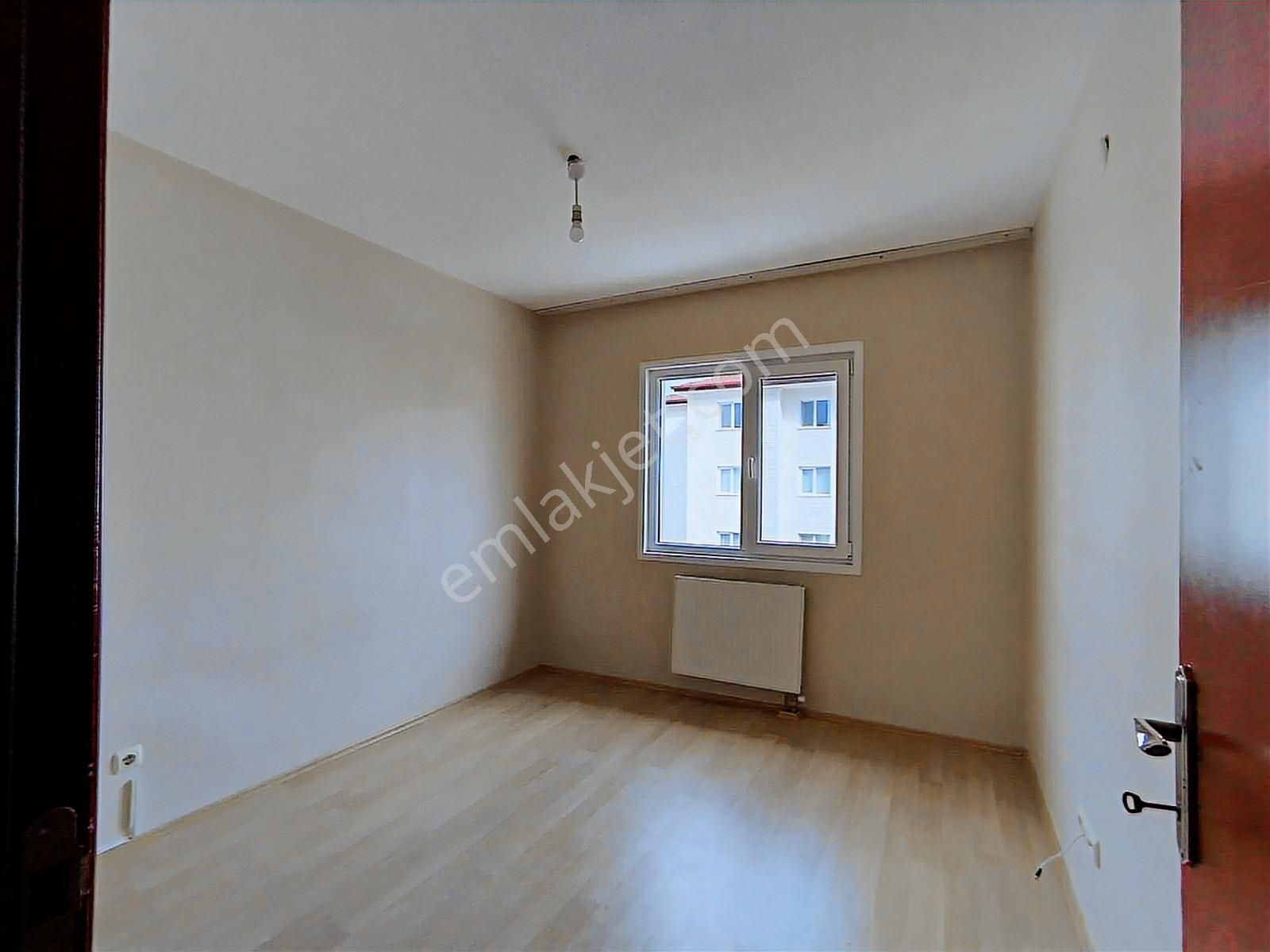 Remax Hür'den 3+1 Site İçi Kiralık Bakımlı Daire - Görsel 32