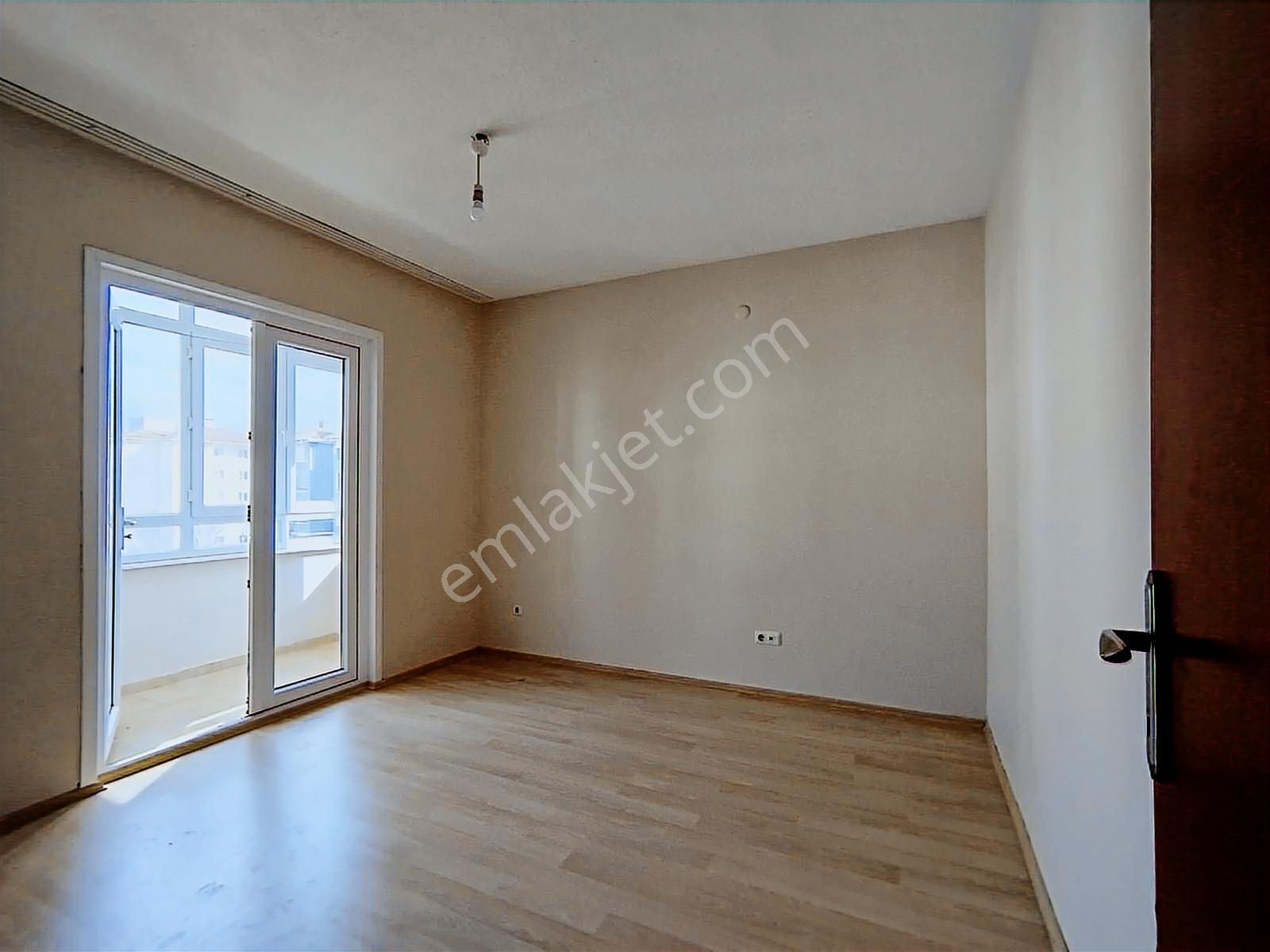 Remax Hür'den 3+1 Site İçi Kiralık Bakımlı Daire - Görsel 30