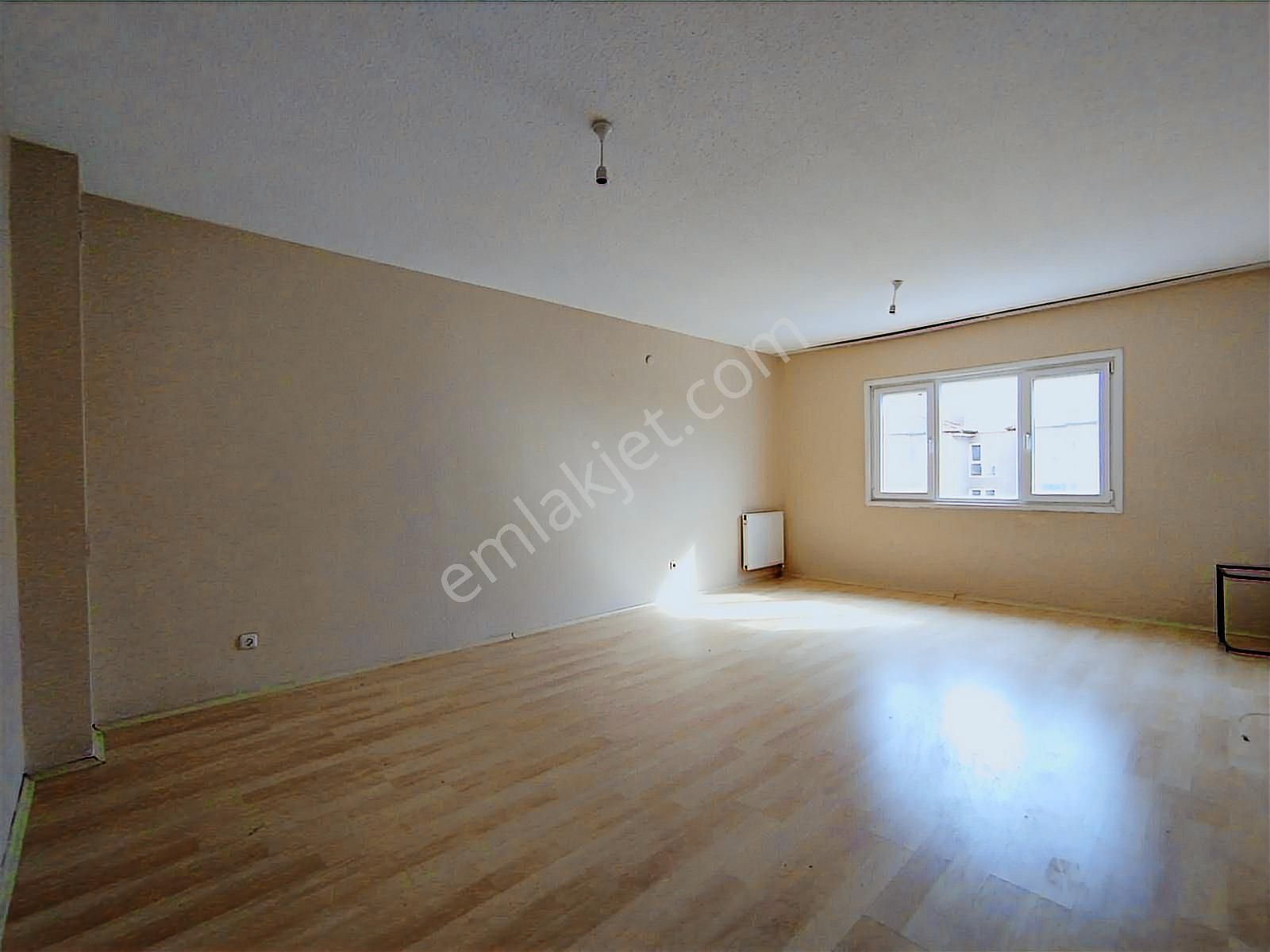 Remax Hür'den 3+1 Site İçi Kiralık Bakımlı Daire - Görsel 12