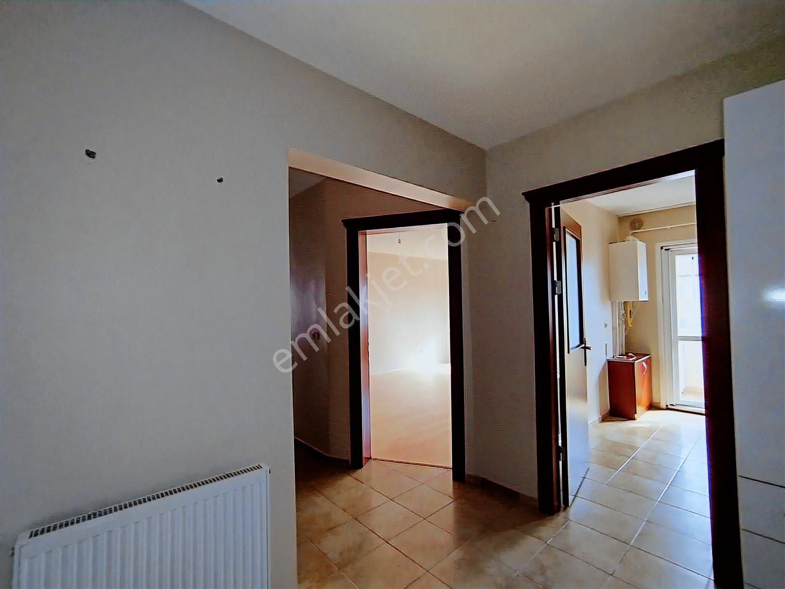 Remax Hür'den 3+1 Site İçi Kiralık Bakımlı Daire - Görsel 6