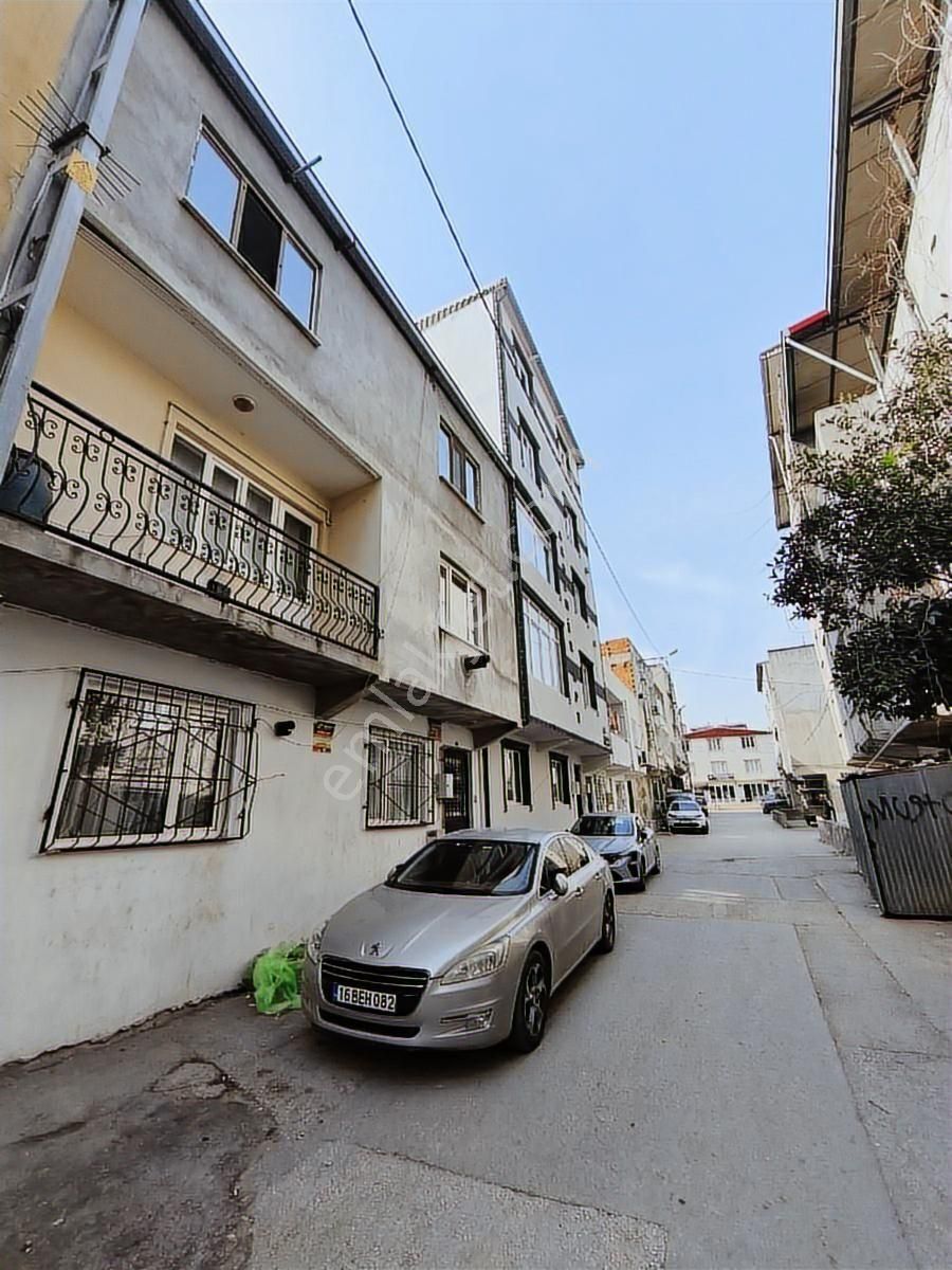Kiralık 3+1 Daire, Mimar Sinan Metro İstasyonuna Yakın Konumda