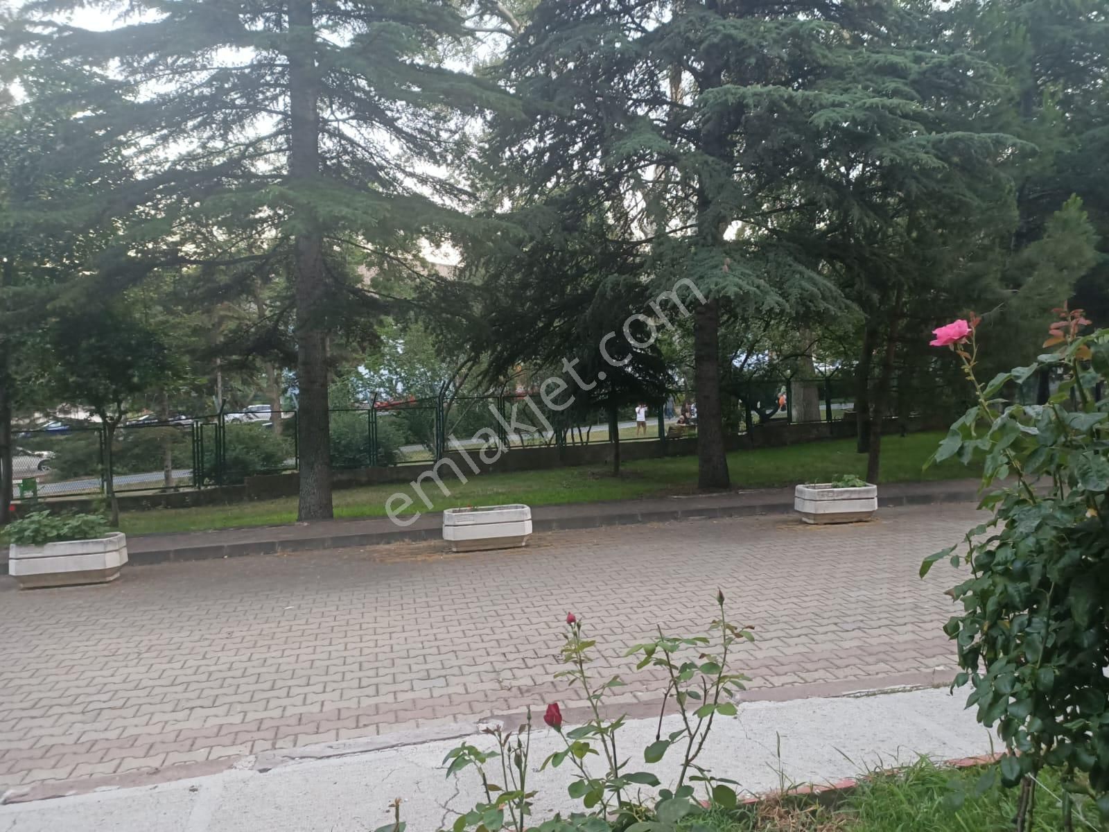 Bahçeli 7.cadde Metroya Yakın Eser Sitesinde Katta 2+1 Daire - Görsel 28