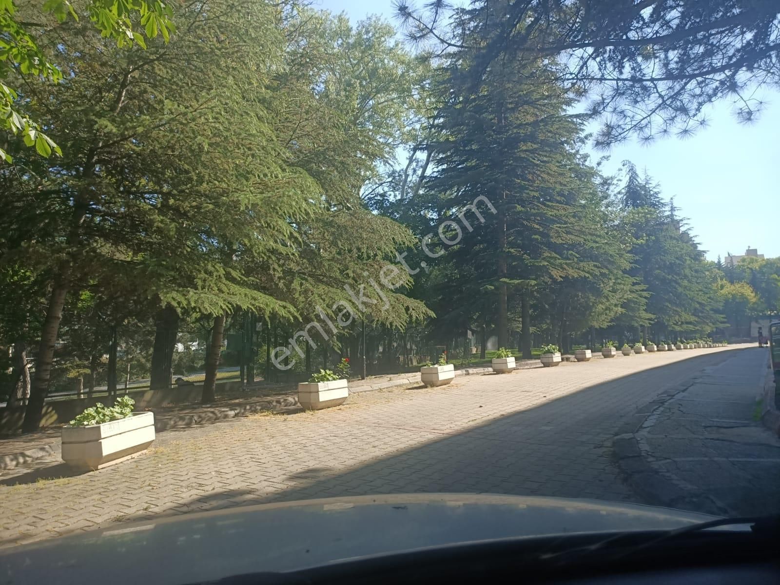 Bahçeli 7.cadde Metroya Yakın Eser Sitesinde Katta 2+1 Daire - Görsel 32