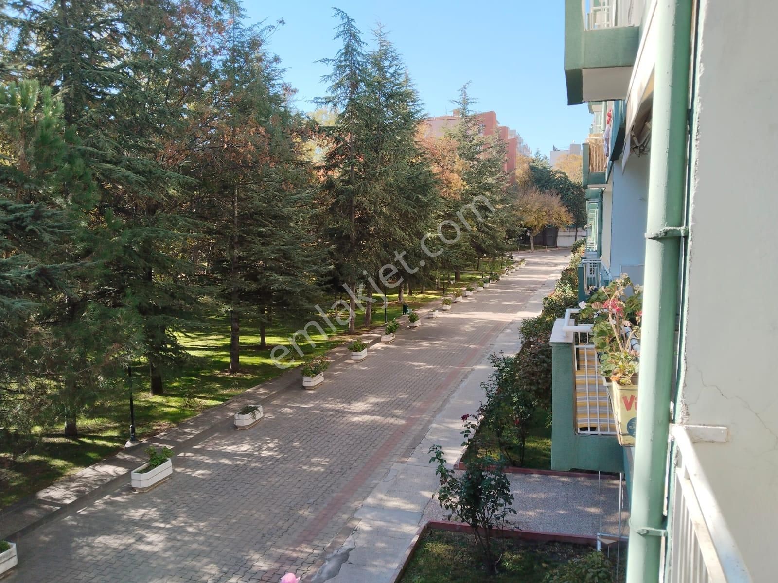 Bahçeli 7.cadde Metroya Yakın Eser Sitesinde Katta 2+1 Daire - Görsel 5