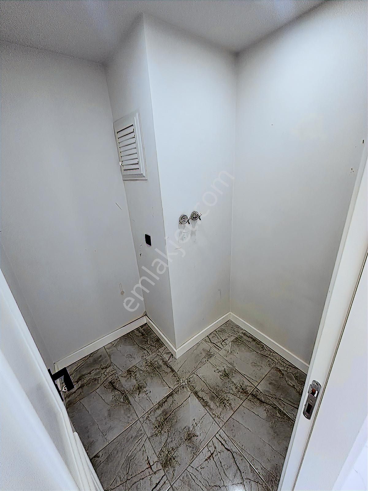 Göksu Parkı Üzerinde Çay Ve Deniz Manzaralı 3+1 Satılık Daire - Görsel 28