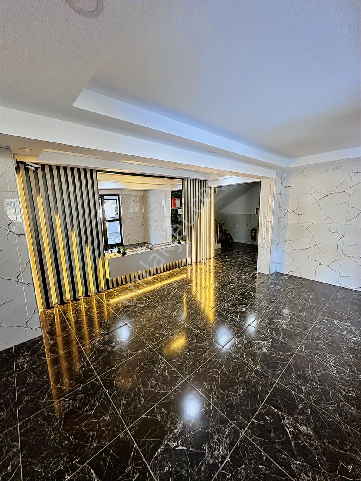 Göksu Parkı Üzerinde Çay Ve Deniz Manzaralı 3+1 Satılık Daire - Görsel 17