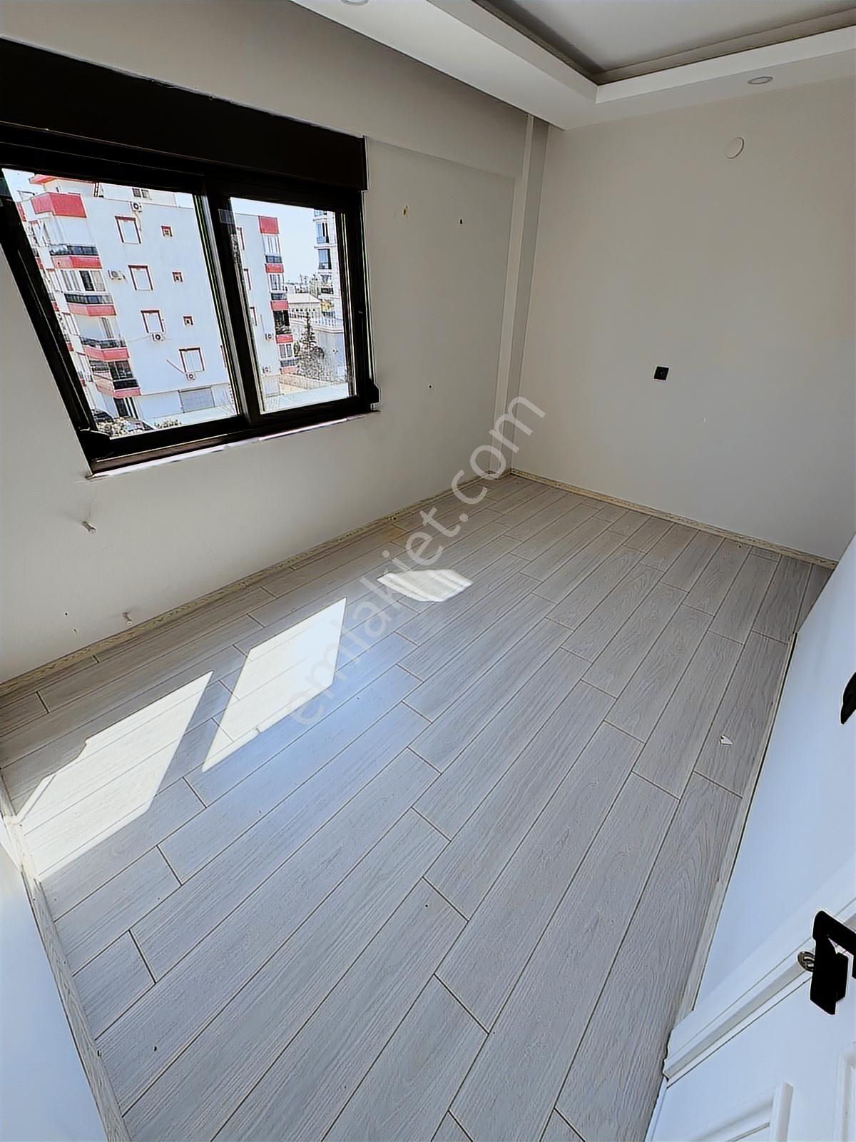 Göksu Parkı Üzerinde Çay Ve Deniz Manzaralı 3+1 Satılık Daire - Görsel 7