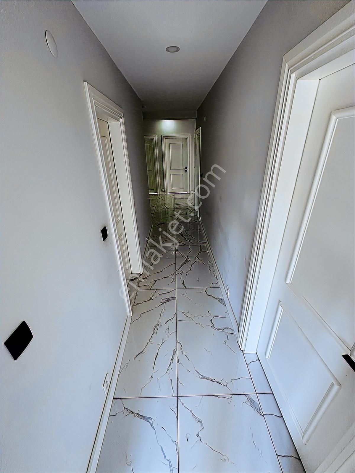 Göksu Parkı Üzerinde Çay Ve Deniz Manzaralı 3+1 Satılık Daire - Görsel 19