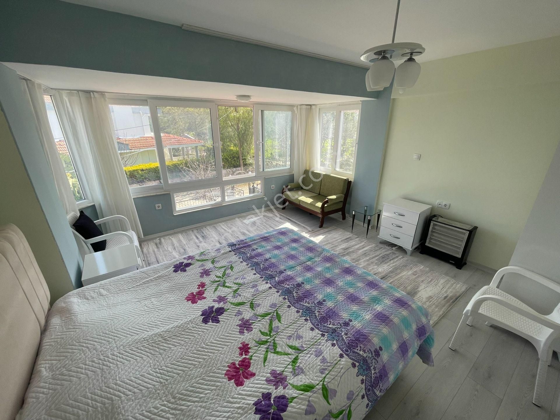 İzmir Çeşme Yalı Mahallesi Atakent Sitesinde Dubleks Villa! - Görsel 14