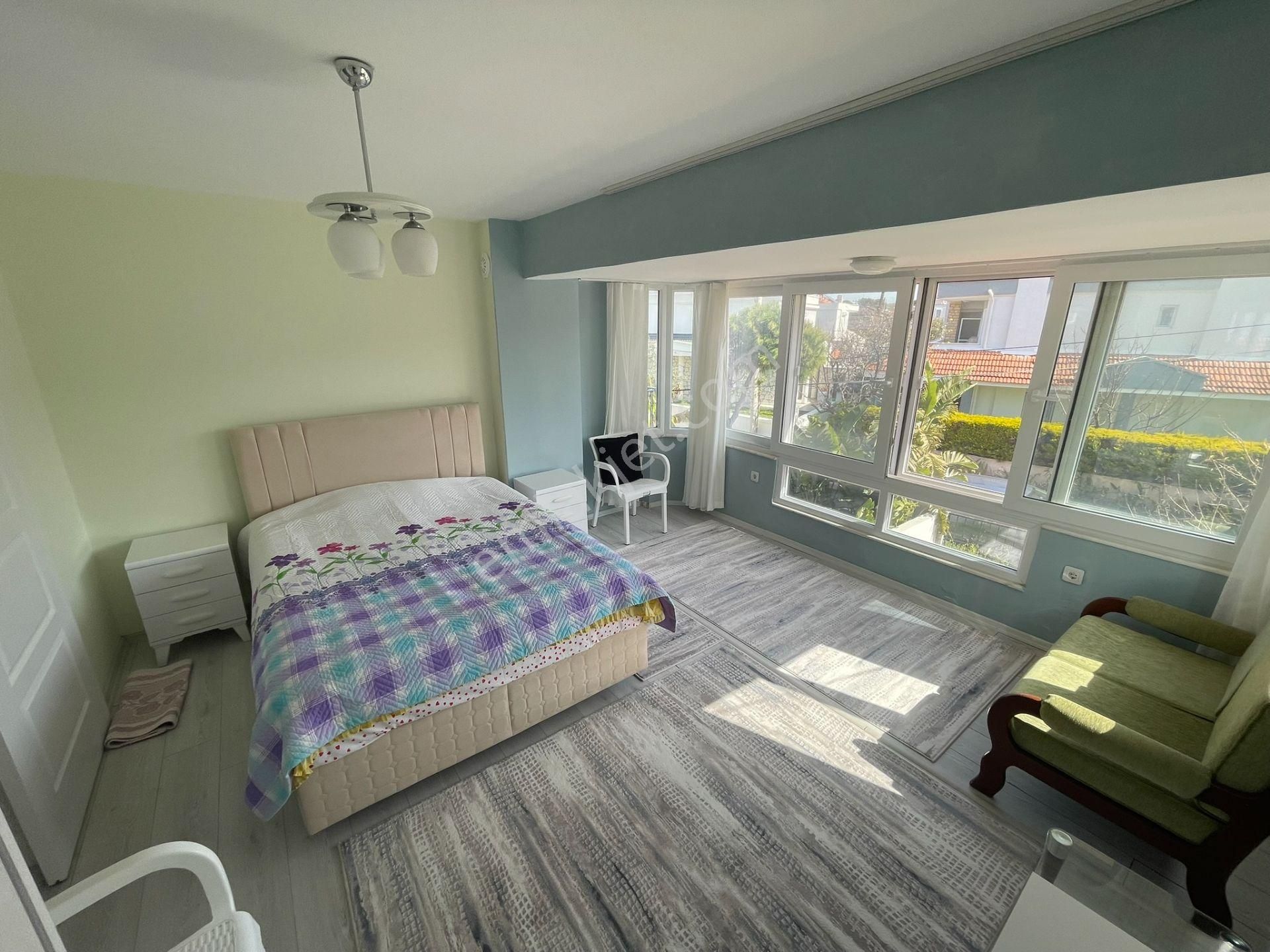 İzmir Çeşme Yalı Mahallesi Atakent Sitesinde Dubleks Villa! - Görsel 10