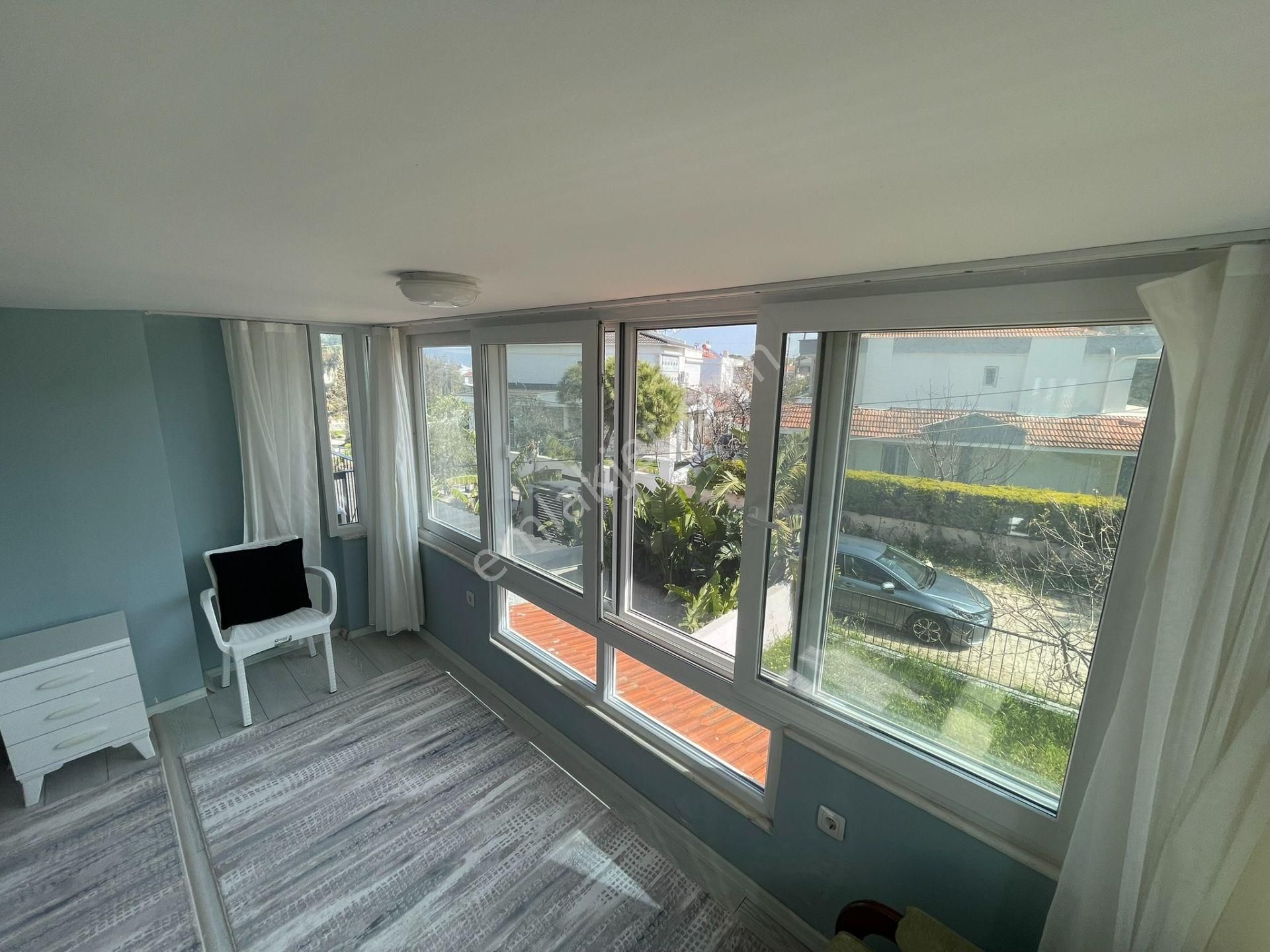 İzmir Çeşme Yalı Mahallesi Atakent Sitesinde Dubleks Villa! - Görsel 15