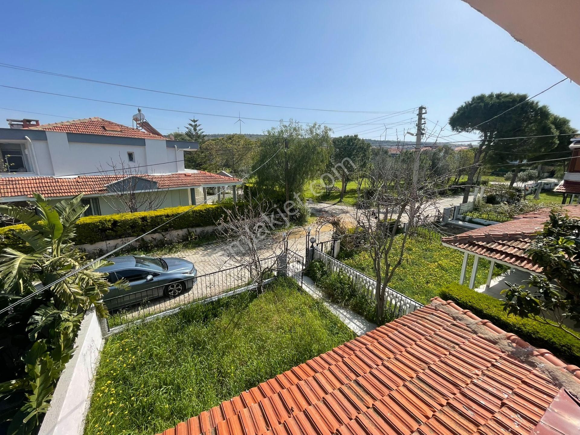 İzmir Çeşme Yalı Mahallesi Atakent Sitesinde Dubleks Villa! - Görsel 23