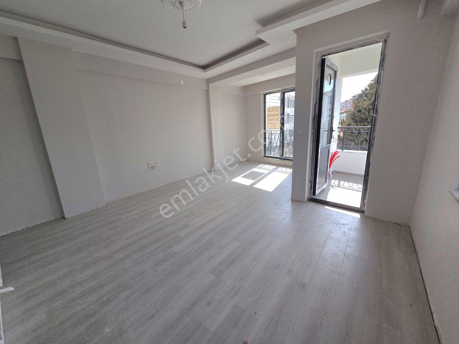 Keşan'da Askeriye Ve Üniversite Yanında Satılık 1+1 Daire - Görsel 3