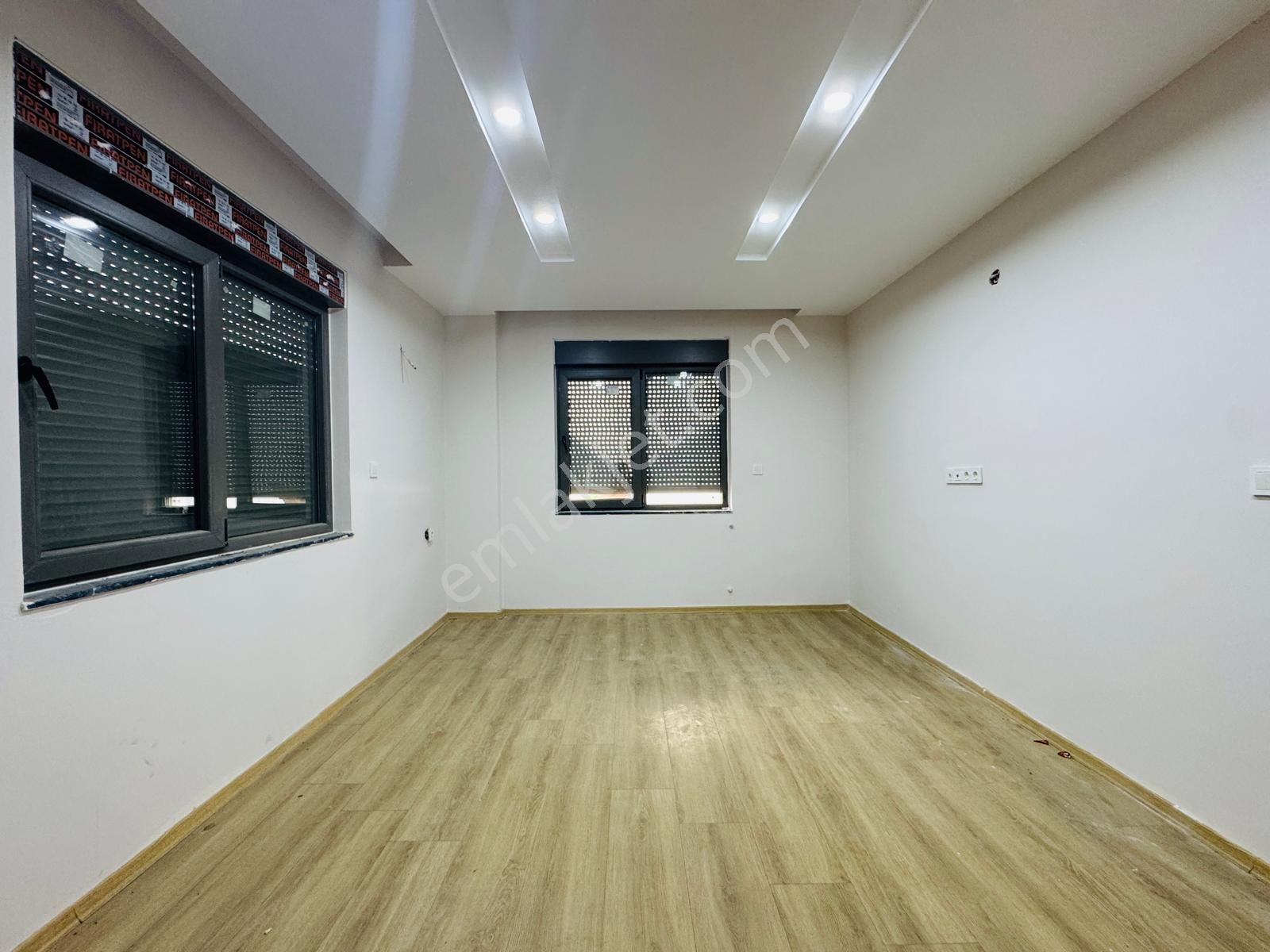 Düden Şelalesi Yakını Sıfır Ayrı Mutfak Geniş 1+1 - Görsel 6