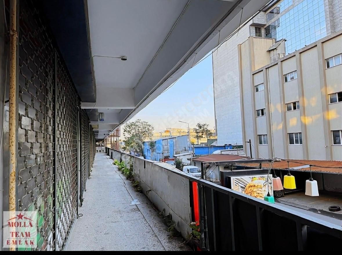 Bayrampaşa Cem İş Merkezin'de Satılık Dükkan - Görsel 7