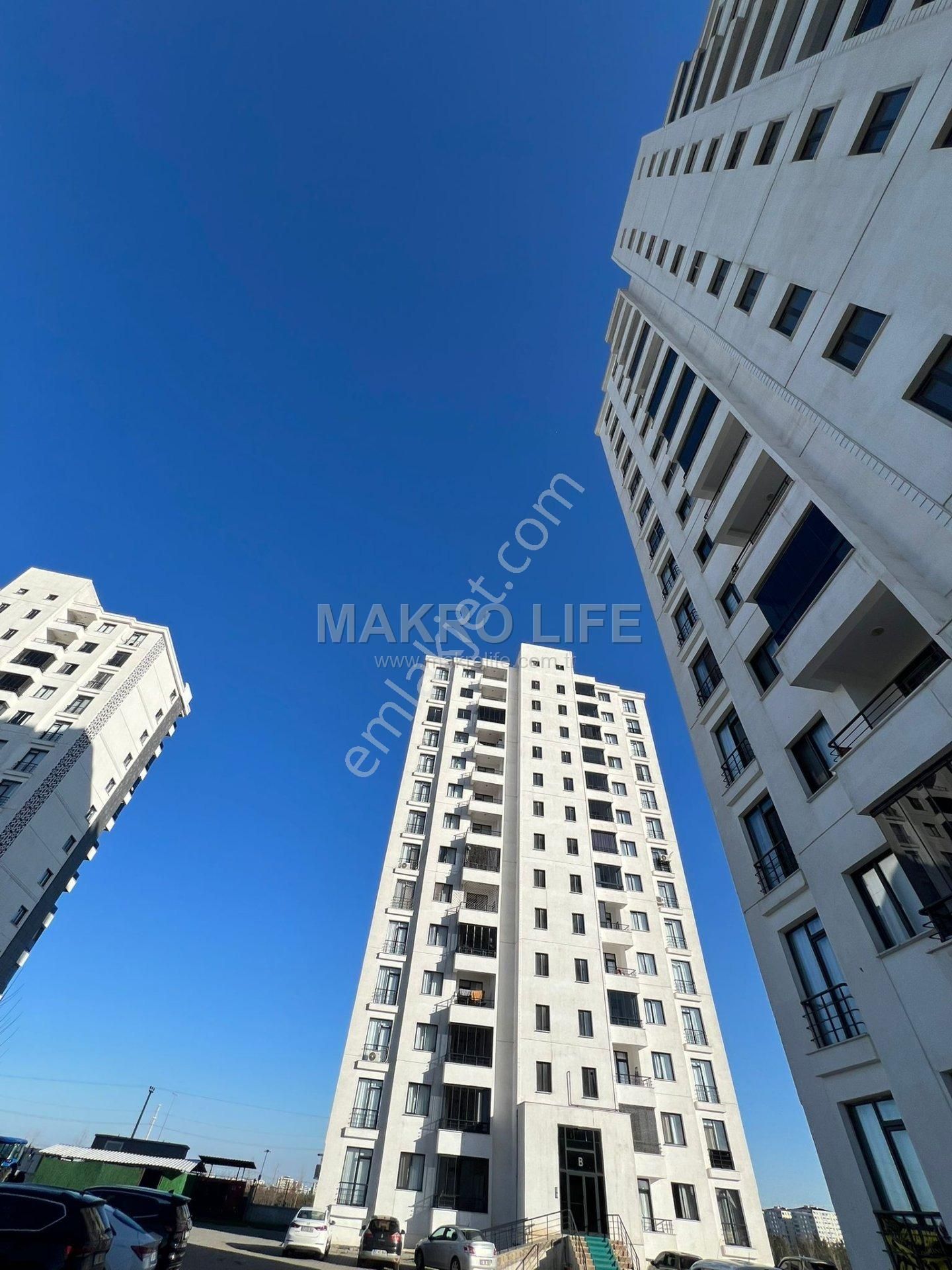 Makro Life Gayrimenkul'den Satılık Stad Yanında 3,5+1 Fırsat Daire - Görsel 3