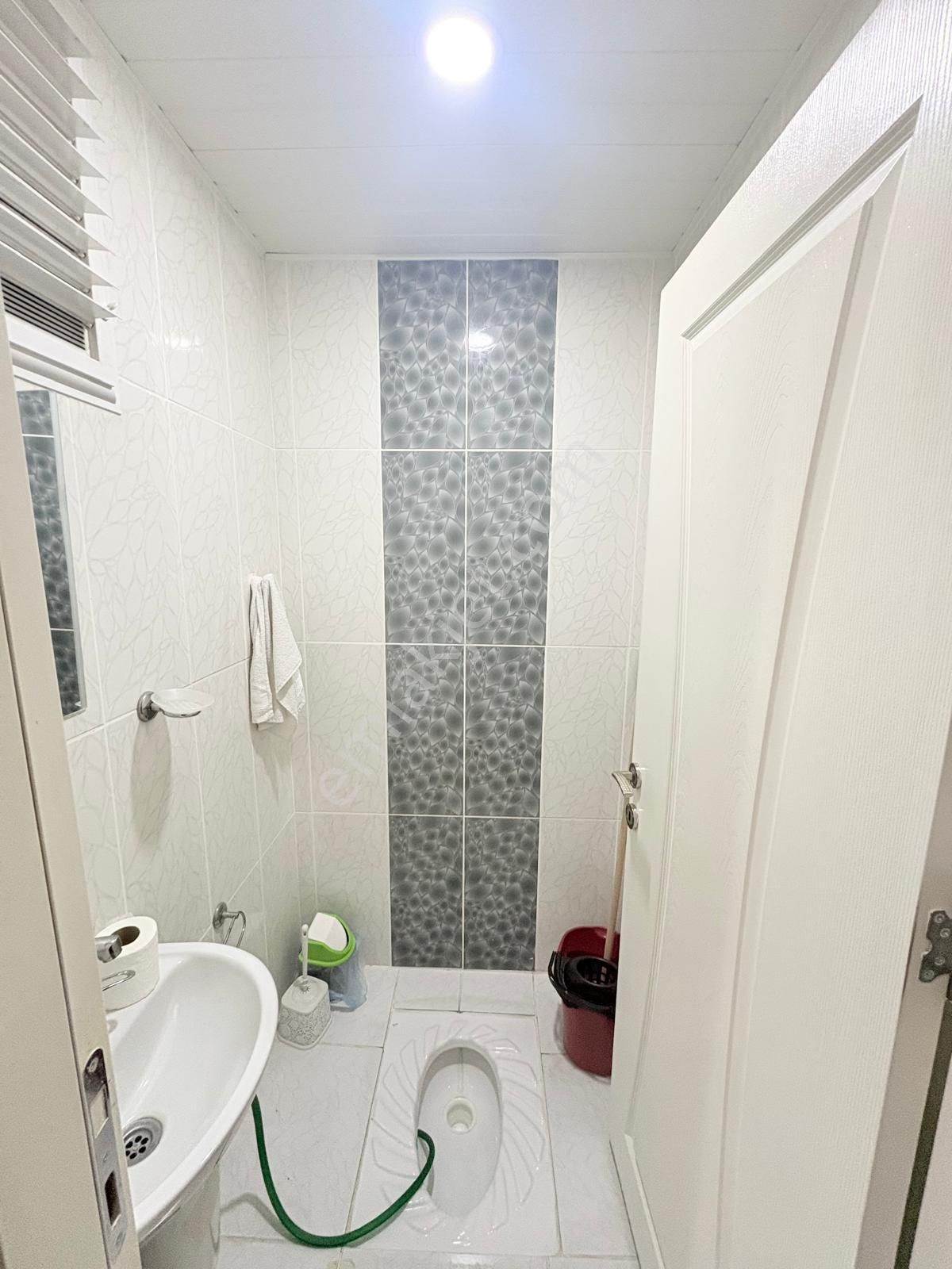 Prestij'den Sağlık'ta Asansörlü Geniş Oturumlu 2+1 Daire - Görsel 20