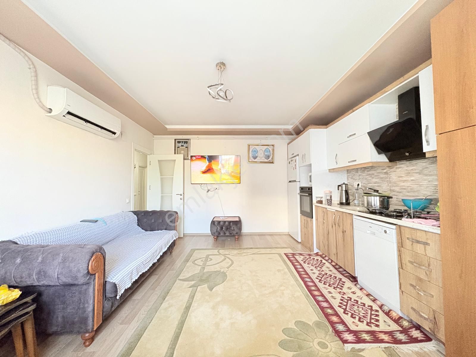 Prestij'den Sağlık'ta Asansörlü Geniş Oturumlu 2+1 Daire - Görsel 4