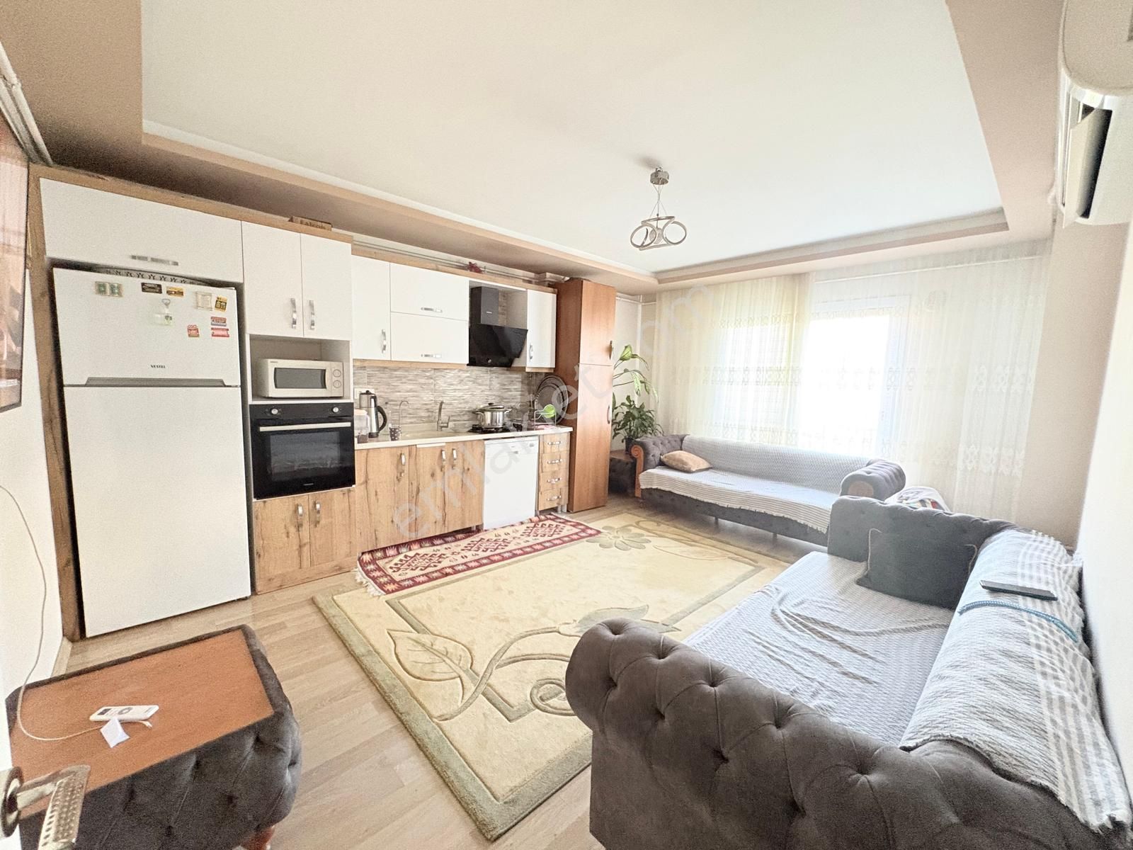 Prestij'den Sağlık'ta Asansörlü Geniş Oturumlu 2+1 Daire - Görsel 6