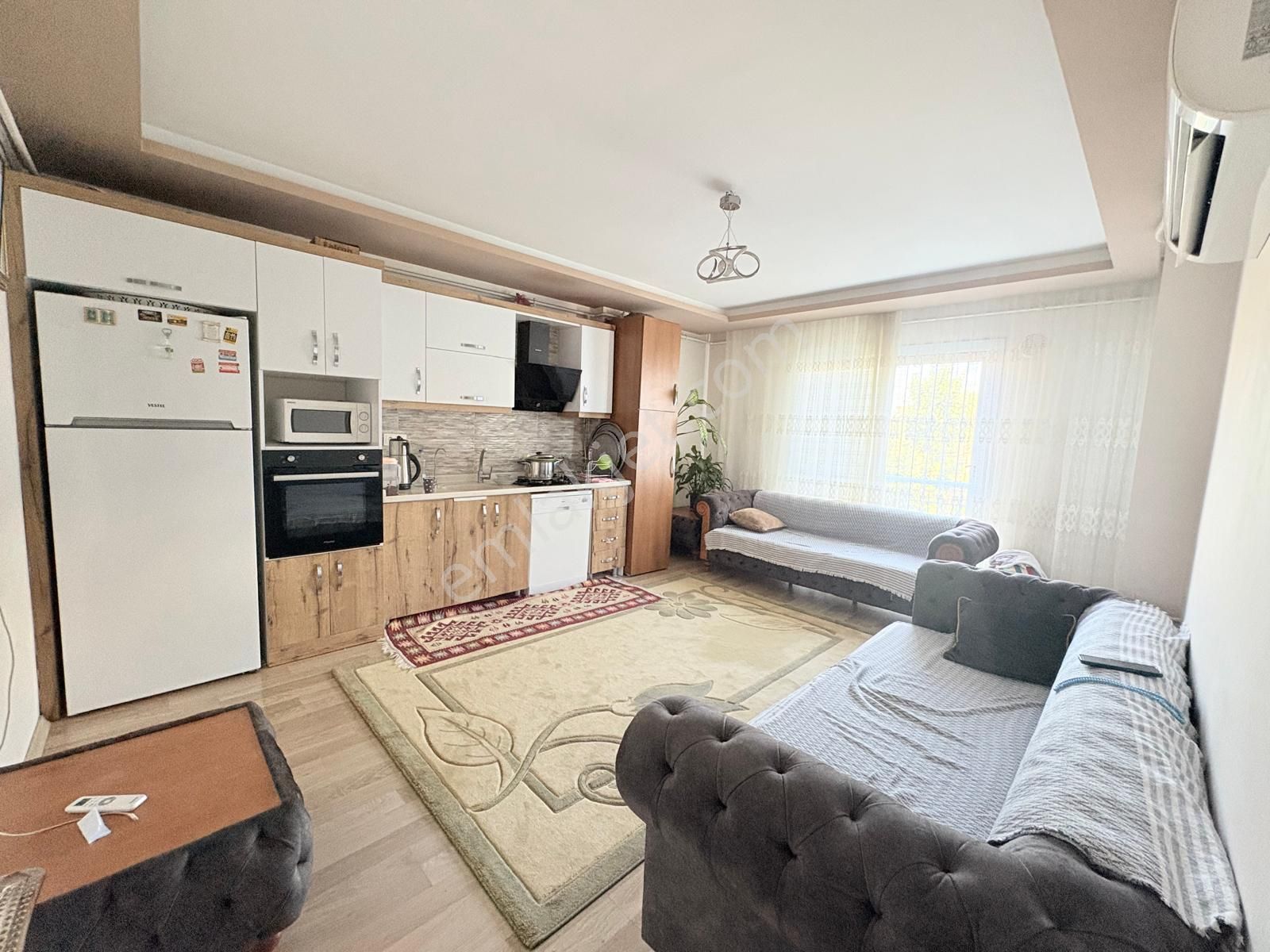 Prestij'den Sağlık'ta Asansörlü Geniş Oturumlu 2+1 Daire - Görsel 12