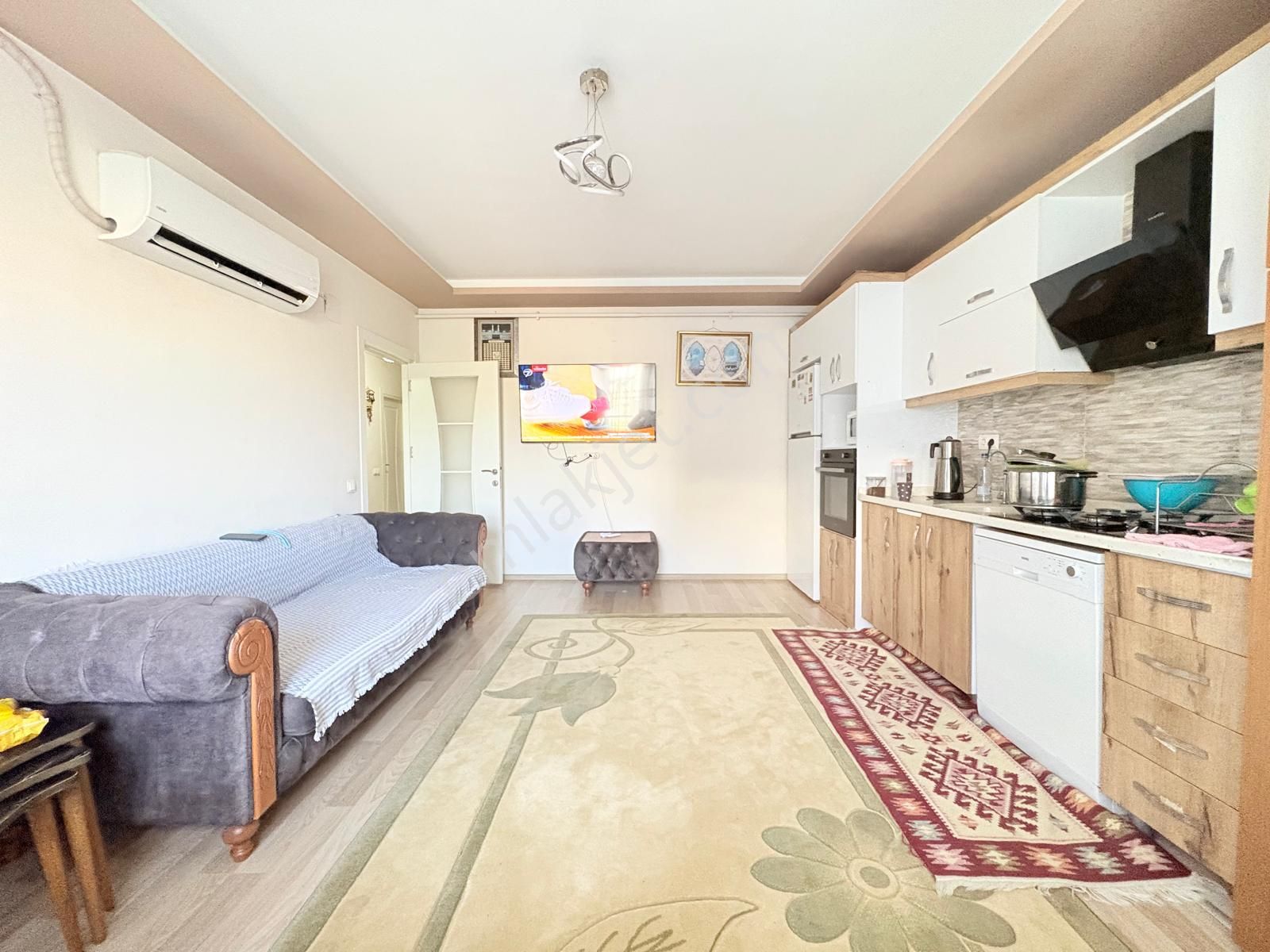 Prestij'den Sağlık'ta Asansörlü Geniş Oturumlu 2+1 Daire - Görsel 8