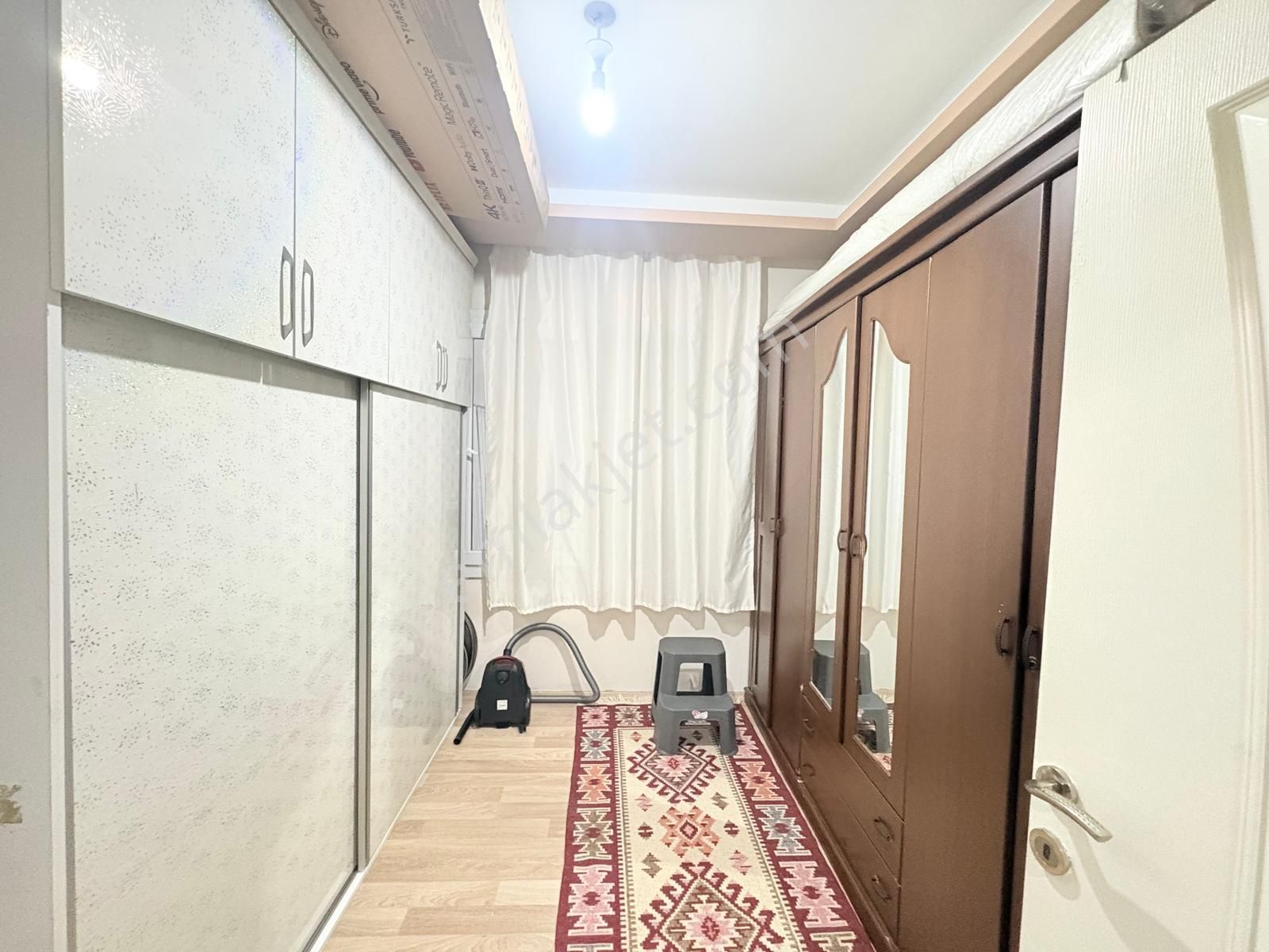 Prestij'den Sağlık'ta Asansörlü Geniş Oturumlu 2+1 Daire - Görsel 17