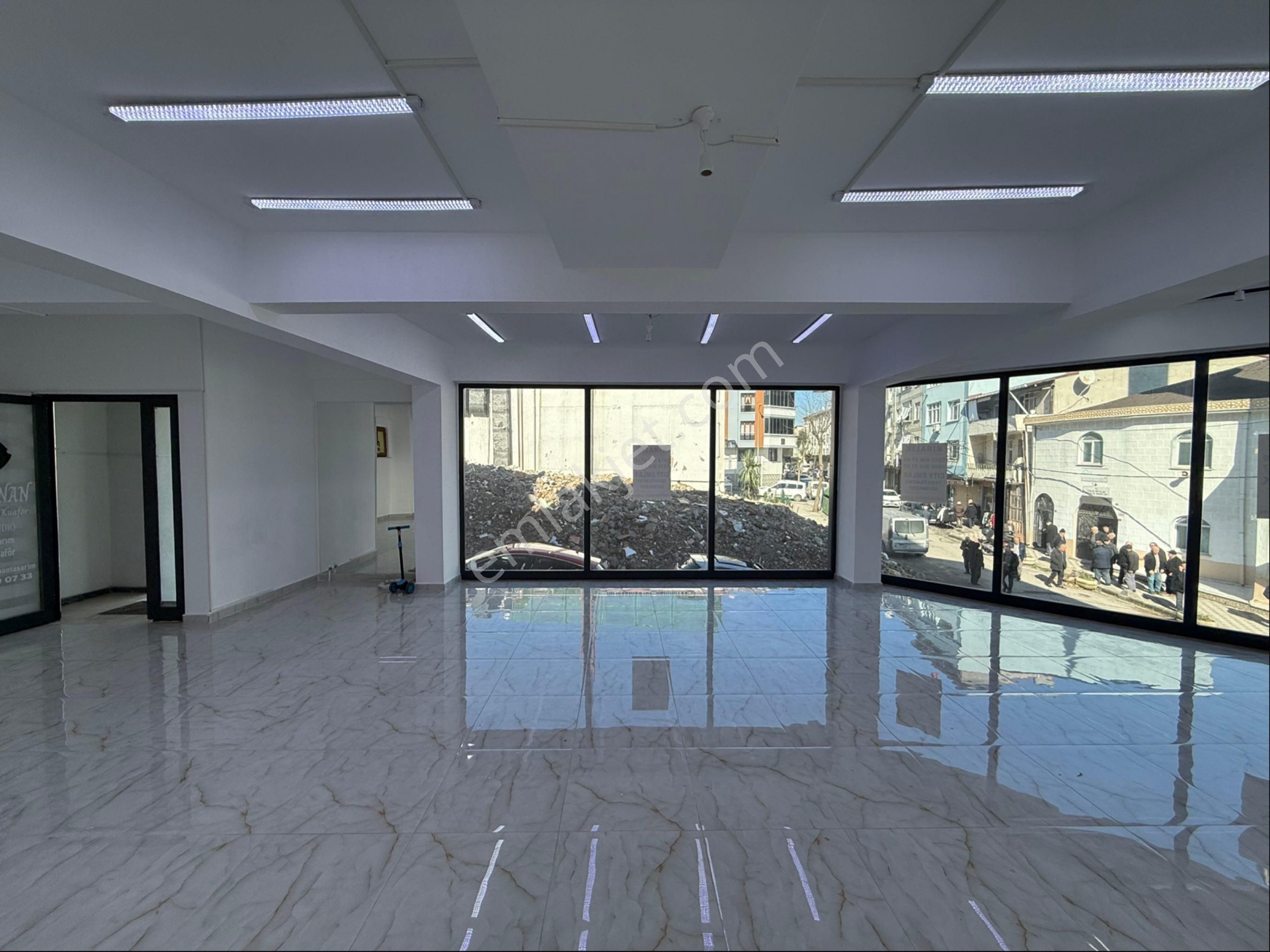 Cıty Emlaktan Oruçreis Mah Albayrak Cad 95 M2 Kiralık Dükkan - Görsel 9