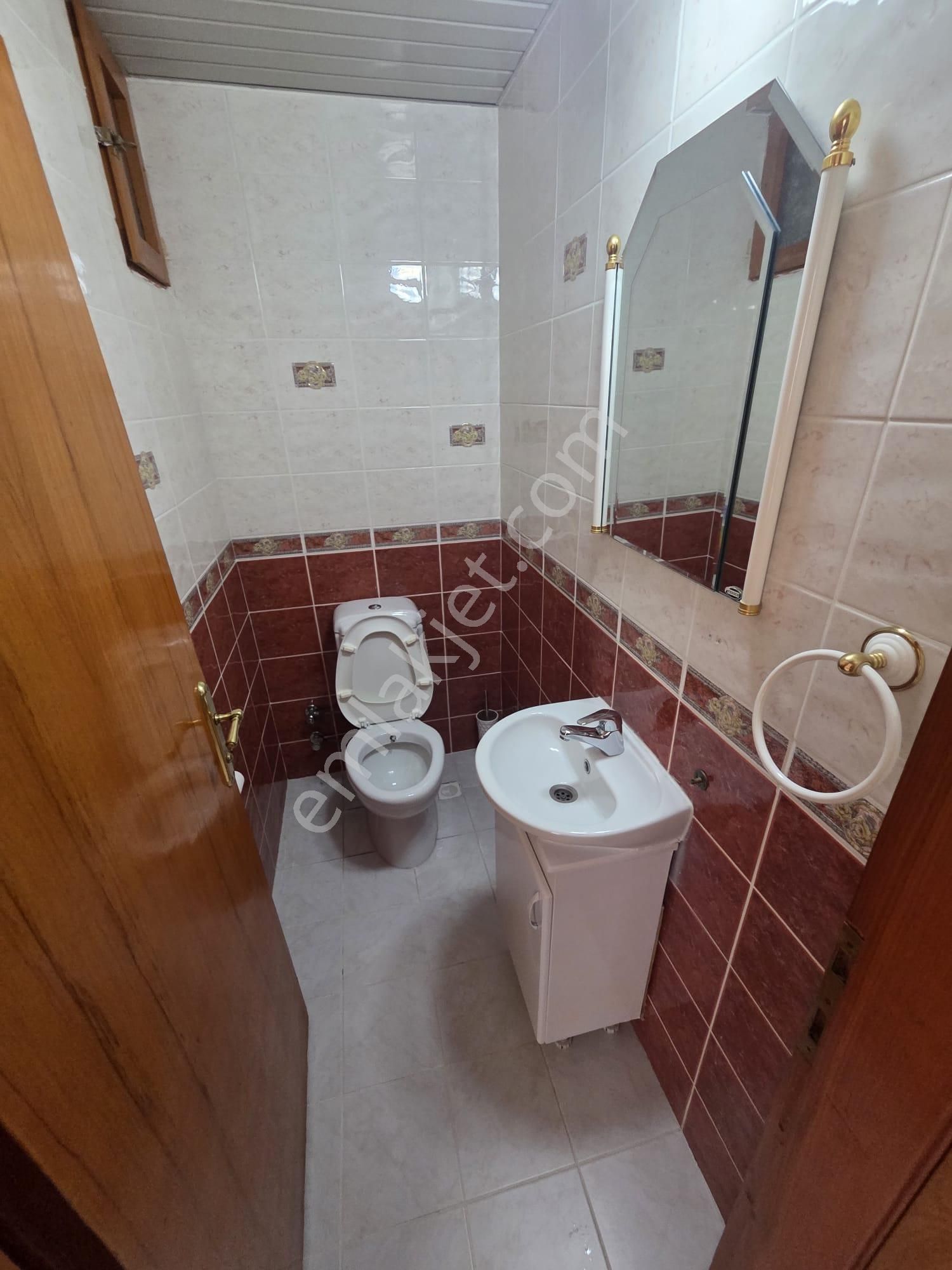 Konyaaltı Liman Mah Kiralık Temiz Eşyalı 3+1 Daire Denize 4oo Mt - Görsel 12