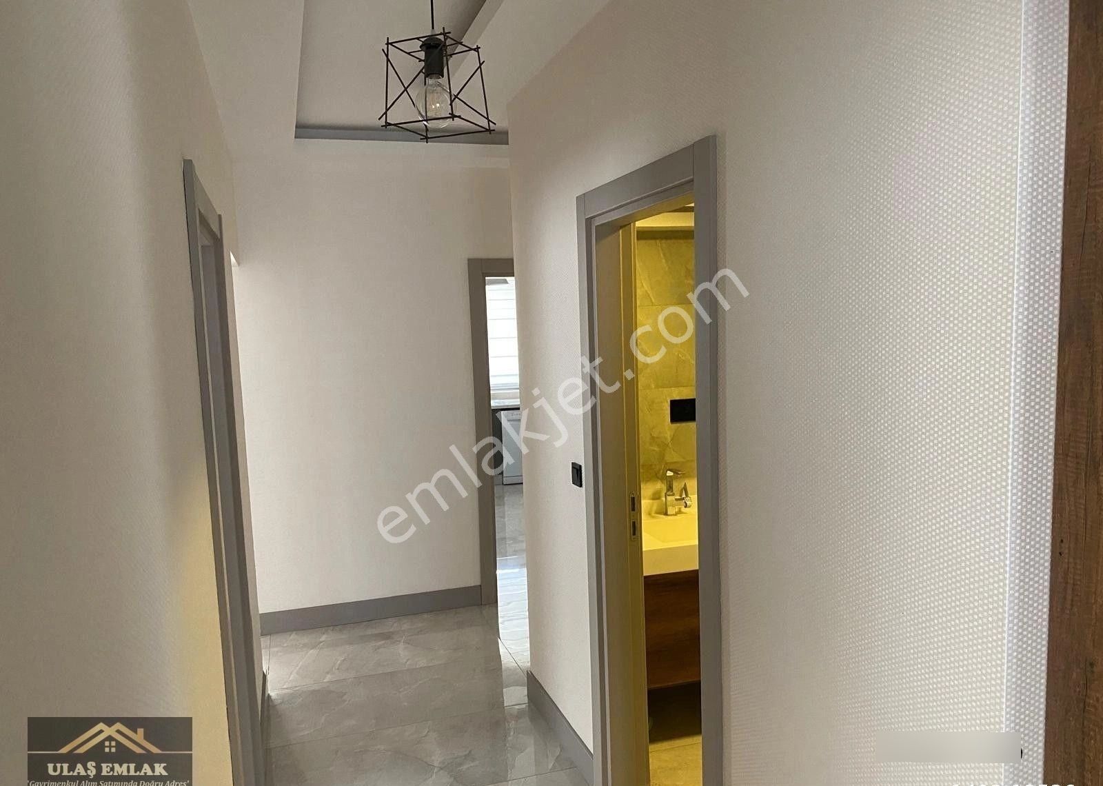 Ulaş Emlak Bağlıca Bulvarda Kapalı Oto Parklı 200 M2 Süperlüks - Görsel 3