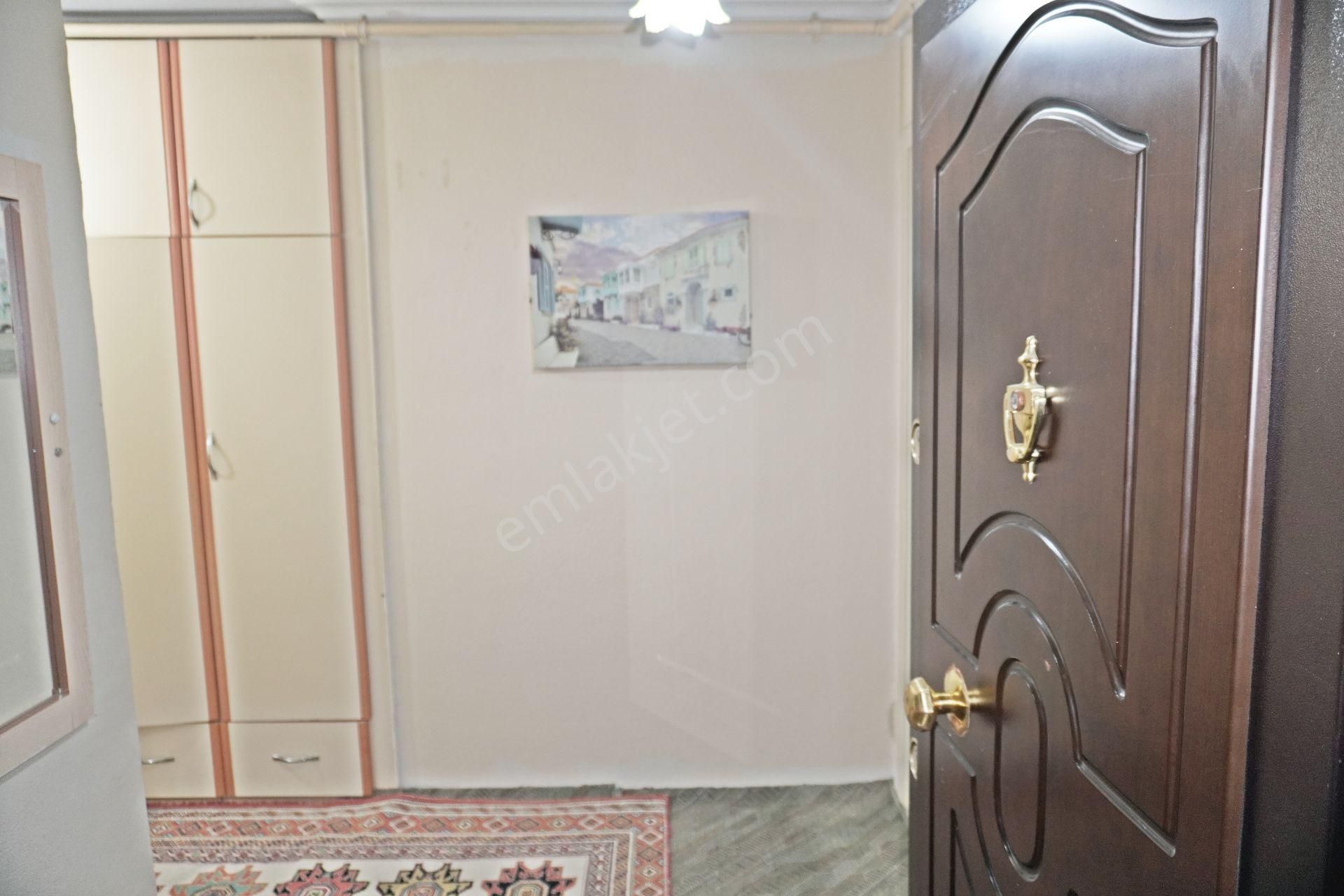 Çiğli K.çiğli De Satılık Daire Dogalgaz Kombili Çiğli Serkan Da - Görsel 14