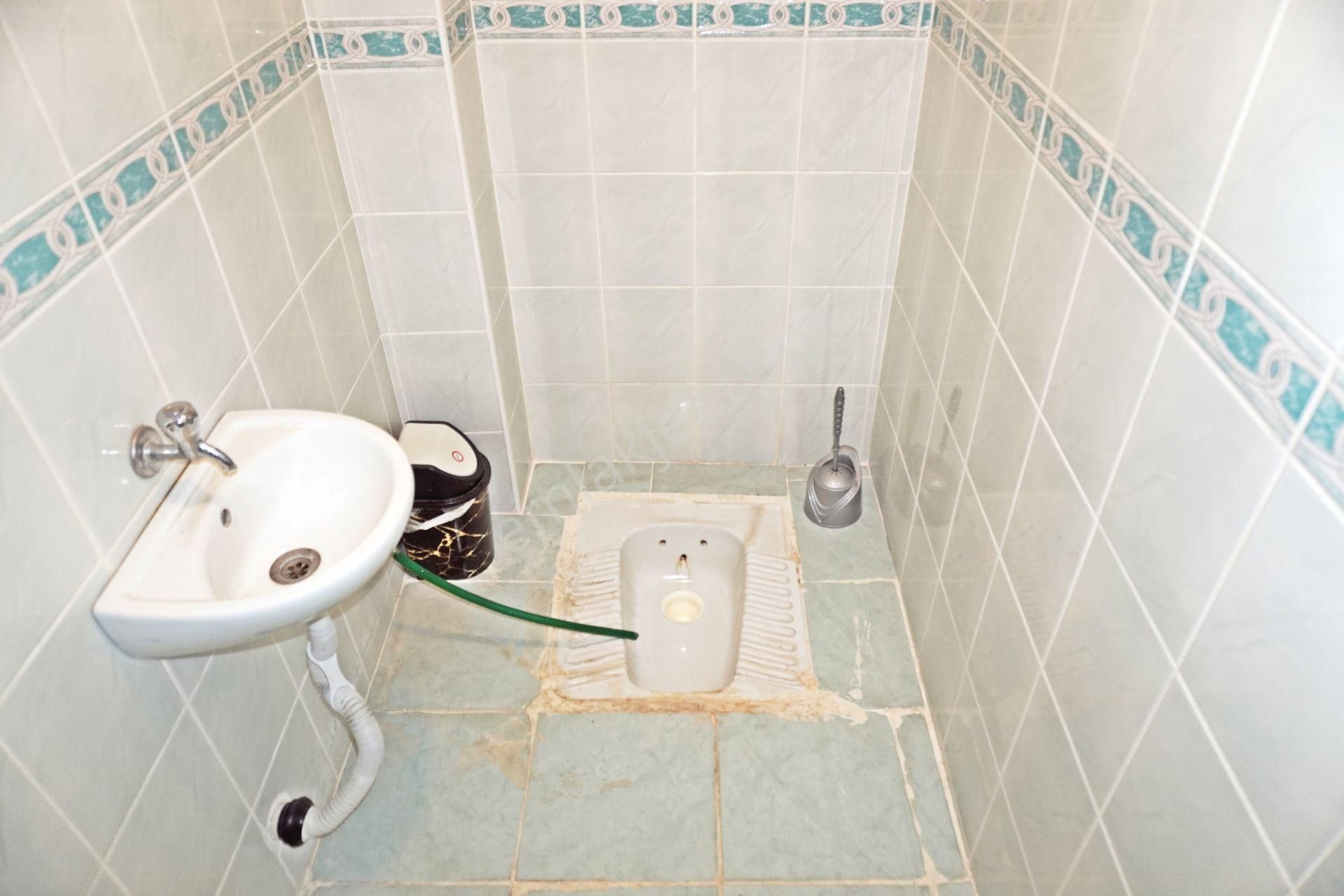 Çiğli K.çiğli De Satılık Daire Dogalgaz Kombili Çiğli Serkan Da - Görsel 8