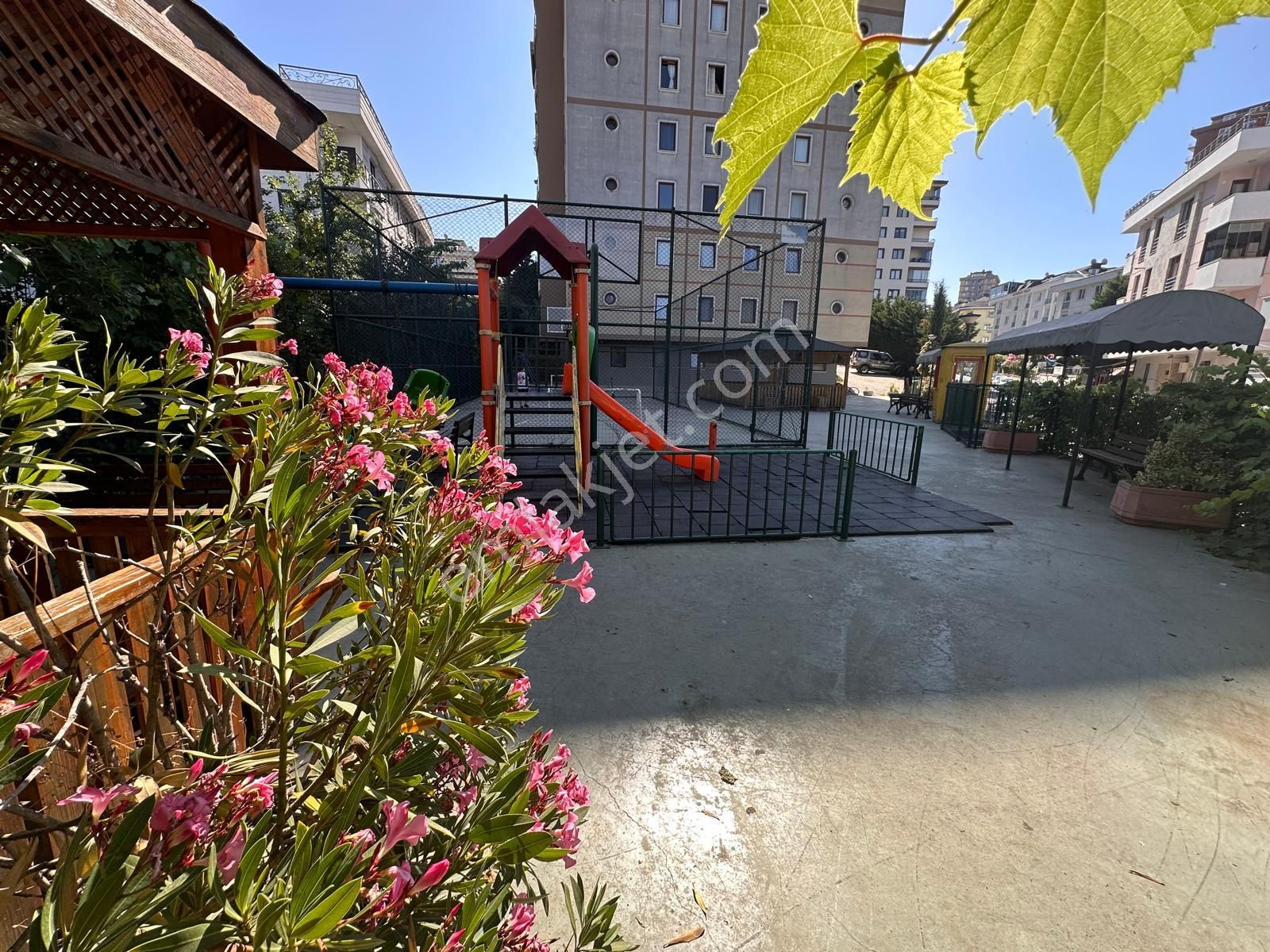 Sancaktepe Yeşilkoru Sitesi'nde 3+1 Kiralık Daire - Görsel 26