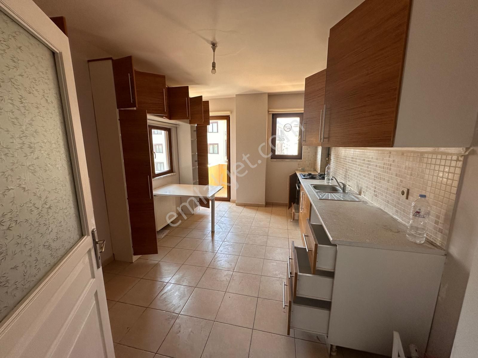 Sancaktepe Yeşilkoru Sitesi'nde 3+1 Kiralık Daire - Görsel 15