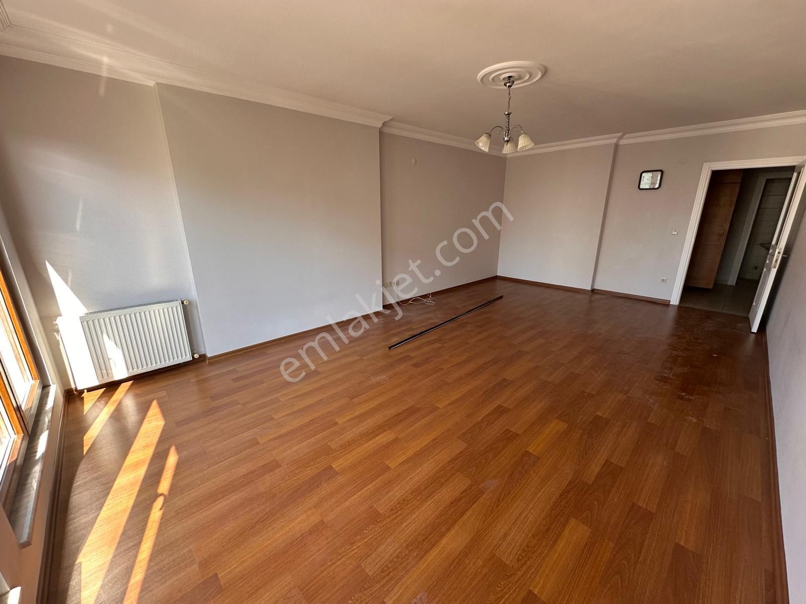 Sancaktepe Yeşilkoru Sitesi'nde 3+1 Kiralık Daire - Görsel 3