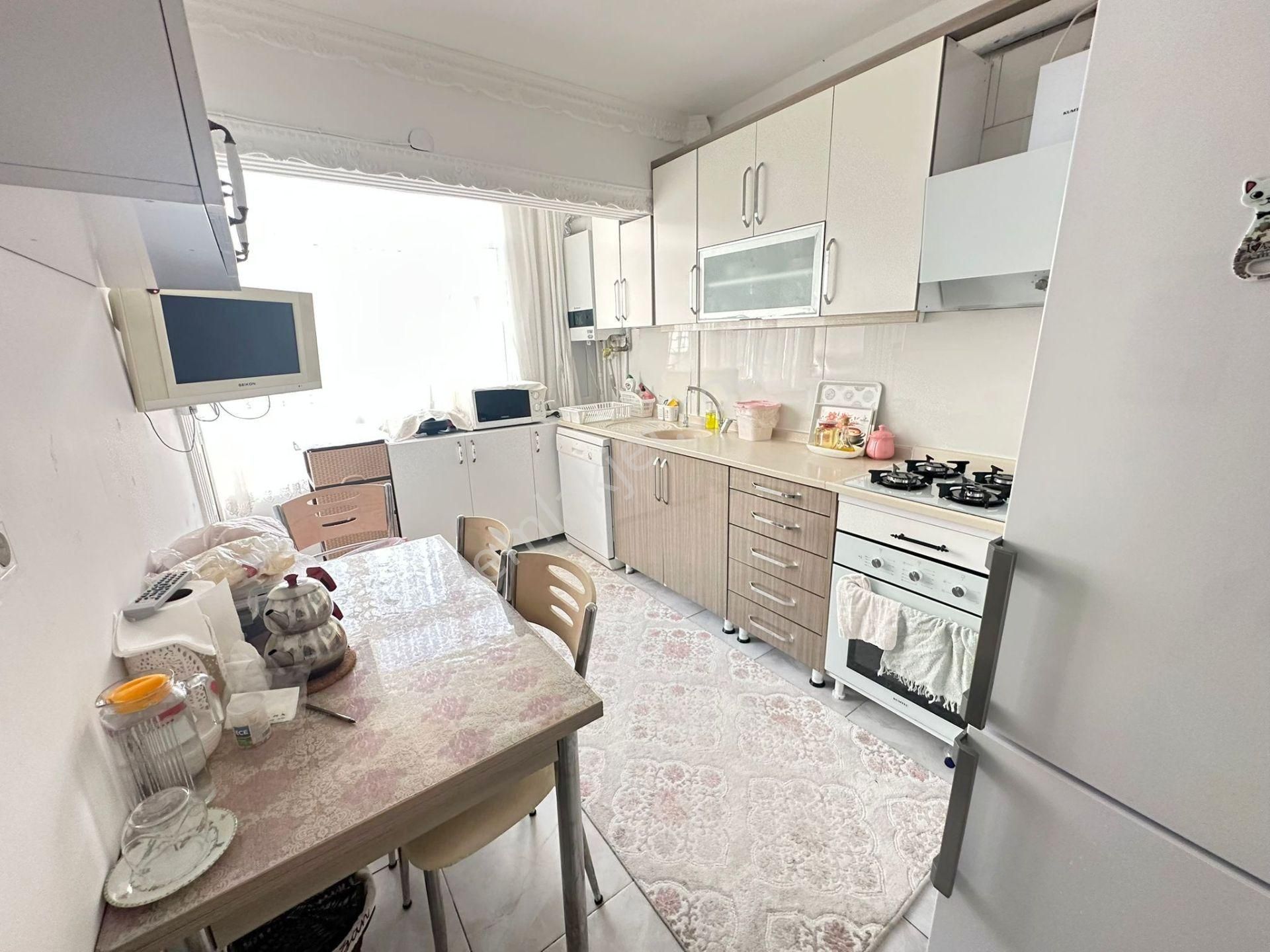 Şafak'tan Çiçekli'de 3+1 Bağımsız Orta Kat Bağımsız Mantolamalı!