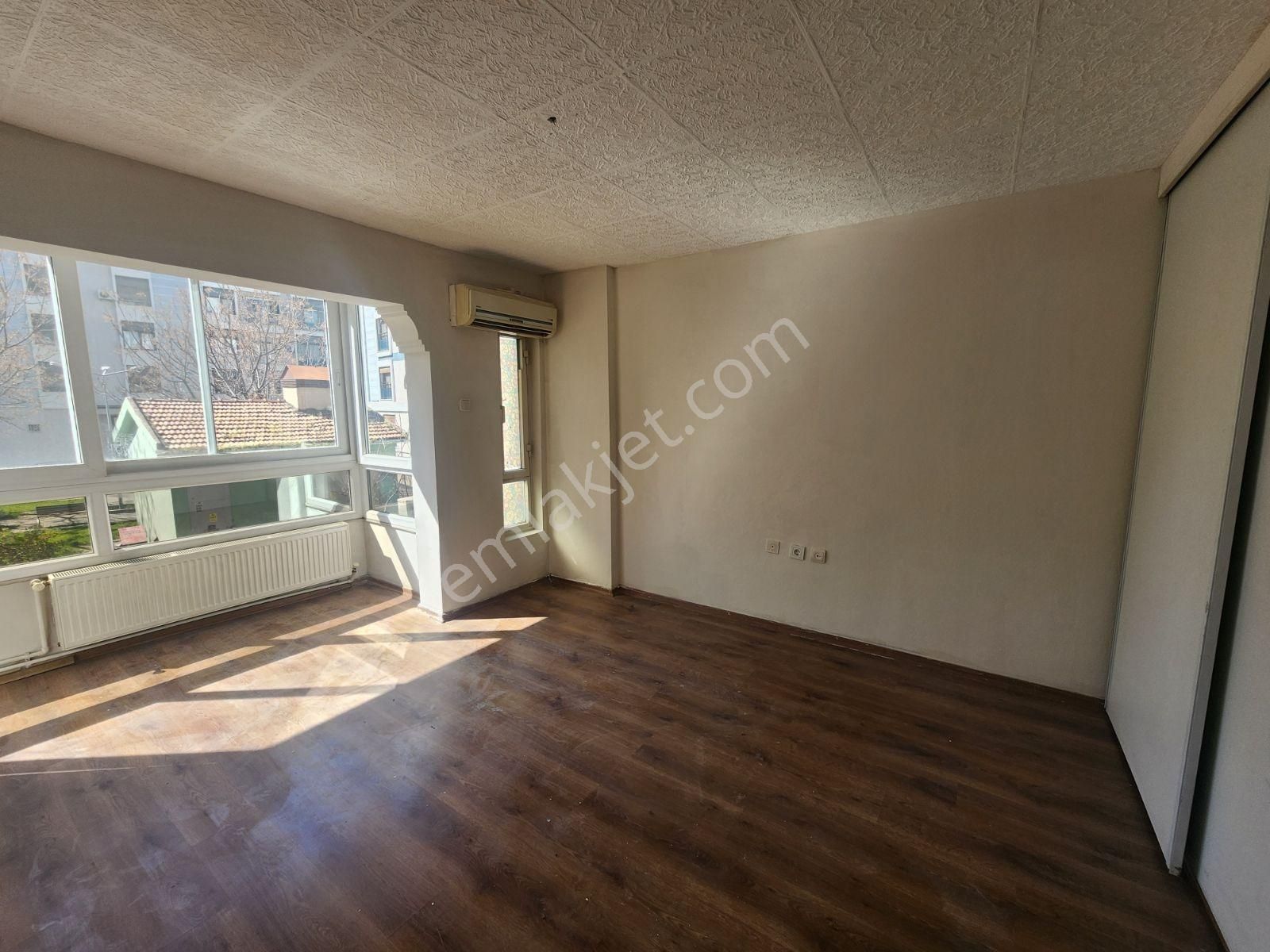 Fikri Altay Mahallesinde Kiralık 2+1 Daire - Görsel 26