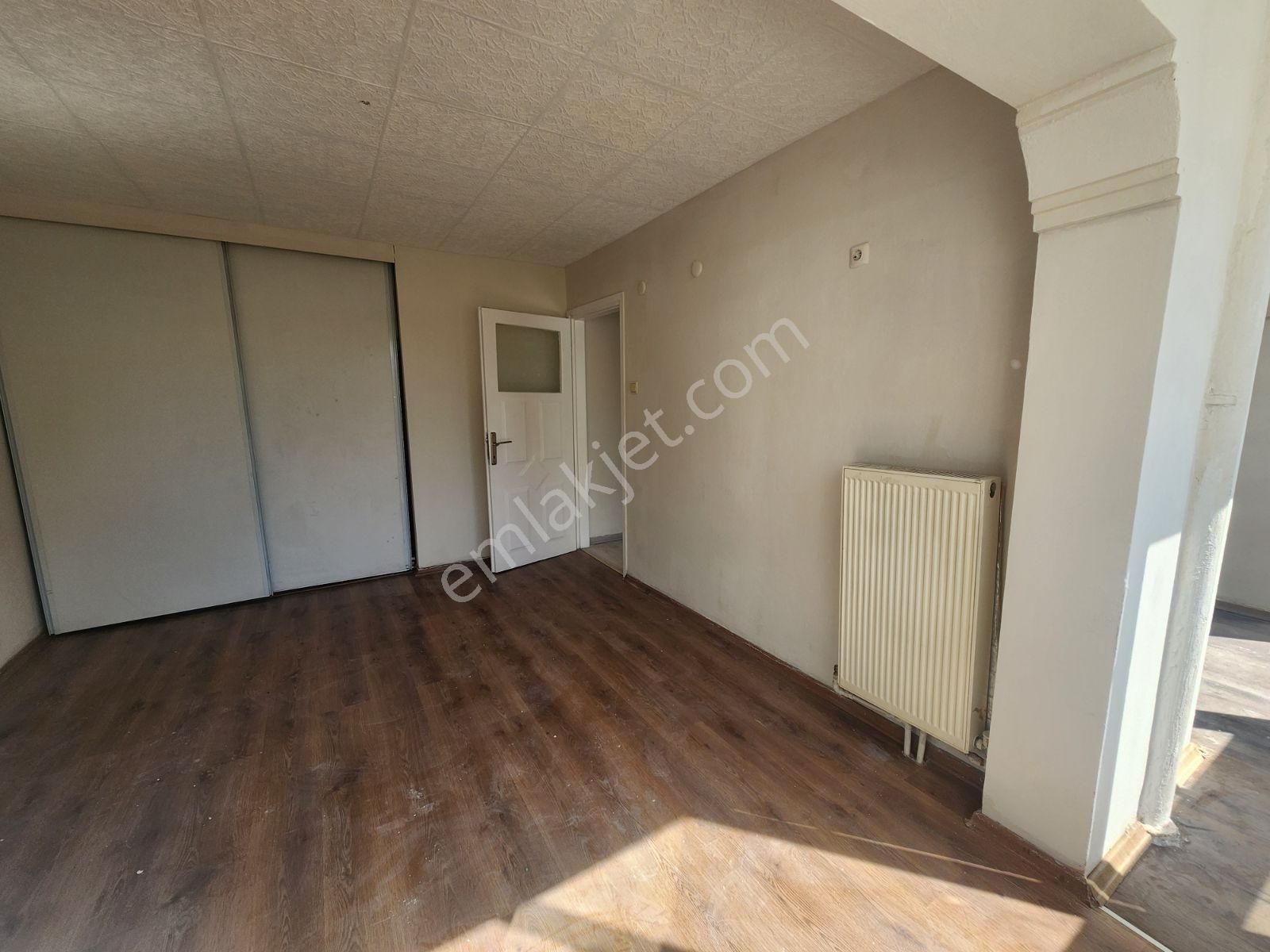 Fikri Altay Mahallesinde Kiralık 2+1 Daire - Görsel 30