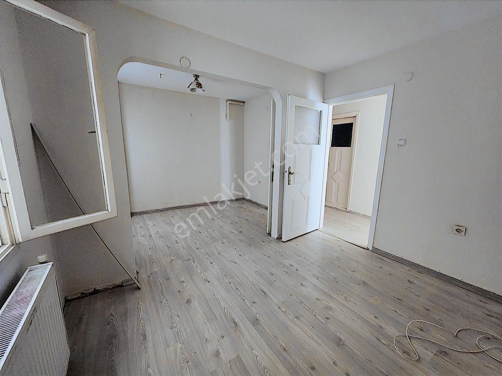 Fikri Altay Mahallesinde Kiralık 2+1 Daire - Görsel 27