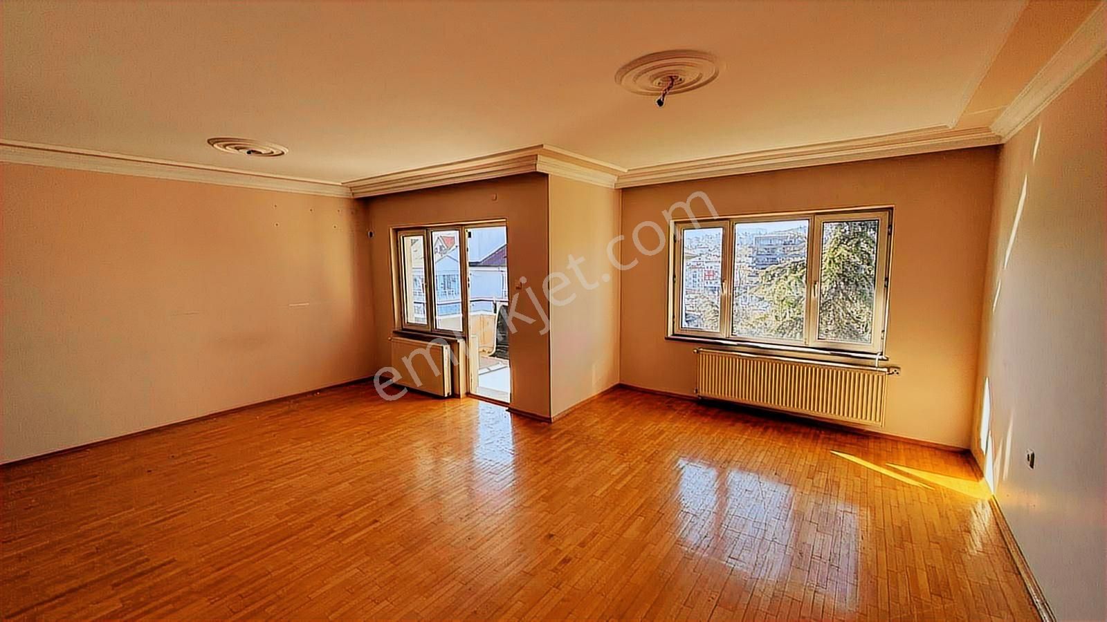 Barış Mah. Fsm Metroya 50 M Site İçerisinde 3+1 Kombili Daire - Görsel 2